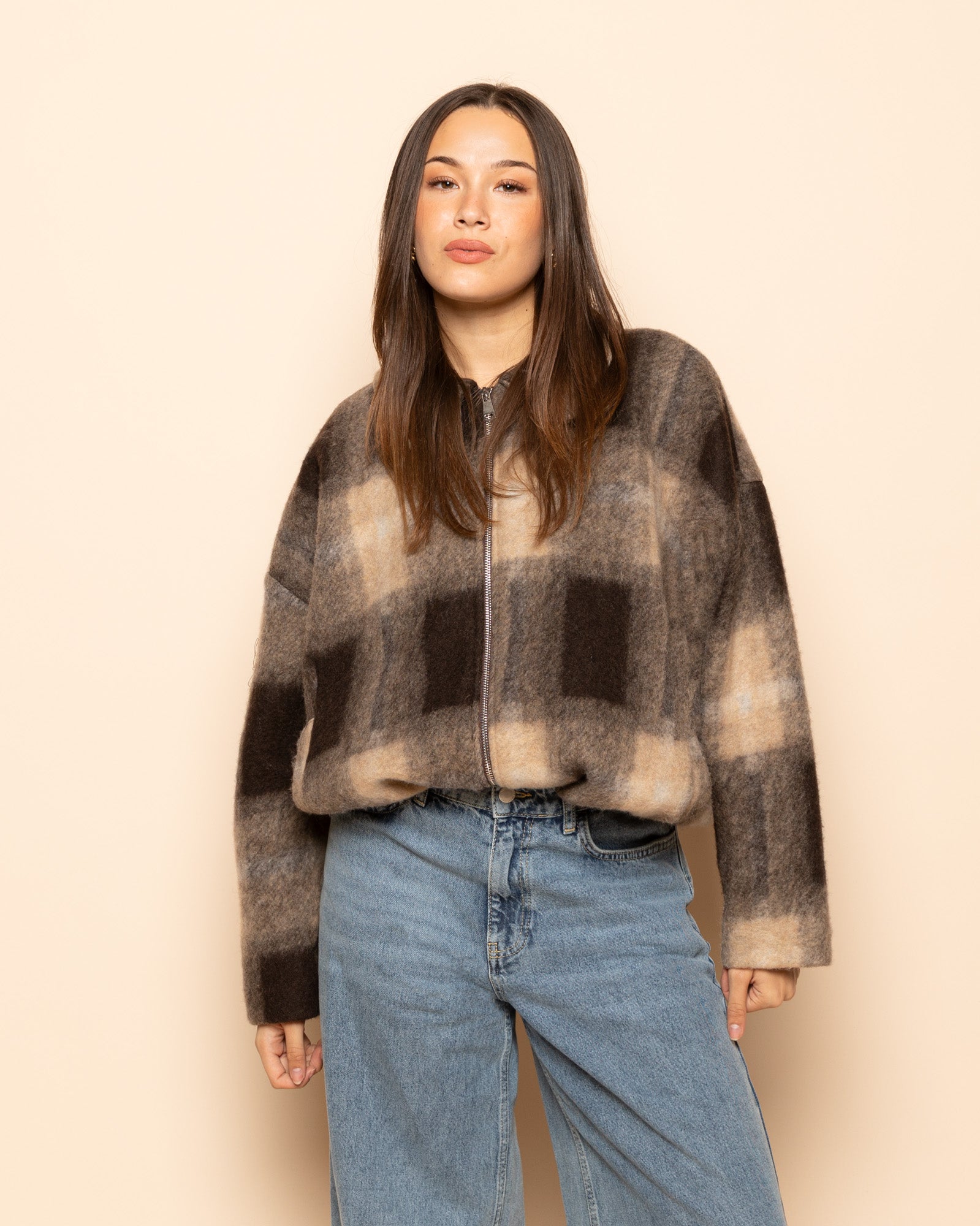 CHECKED BUBBLE HEM JACKET BROWN