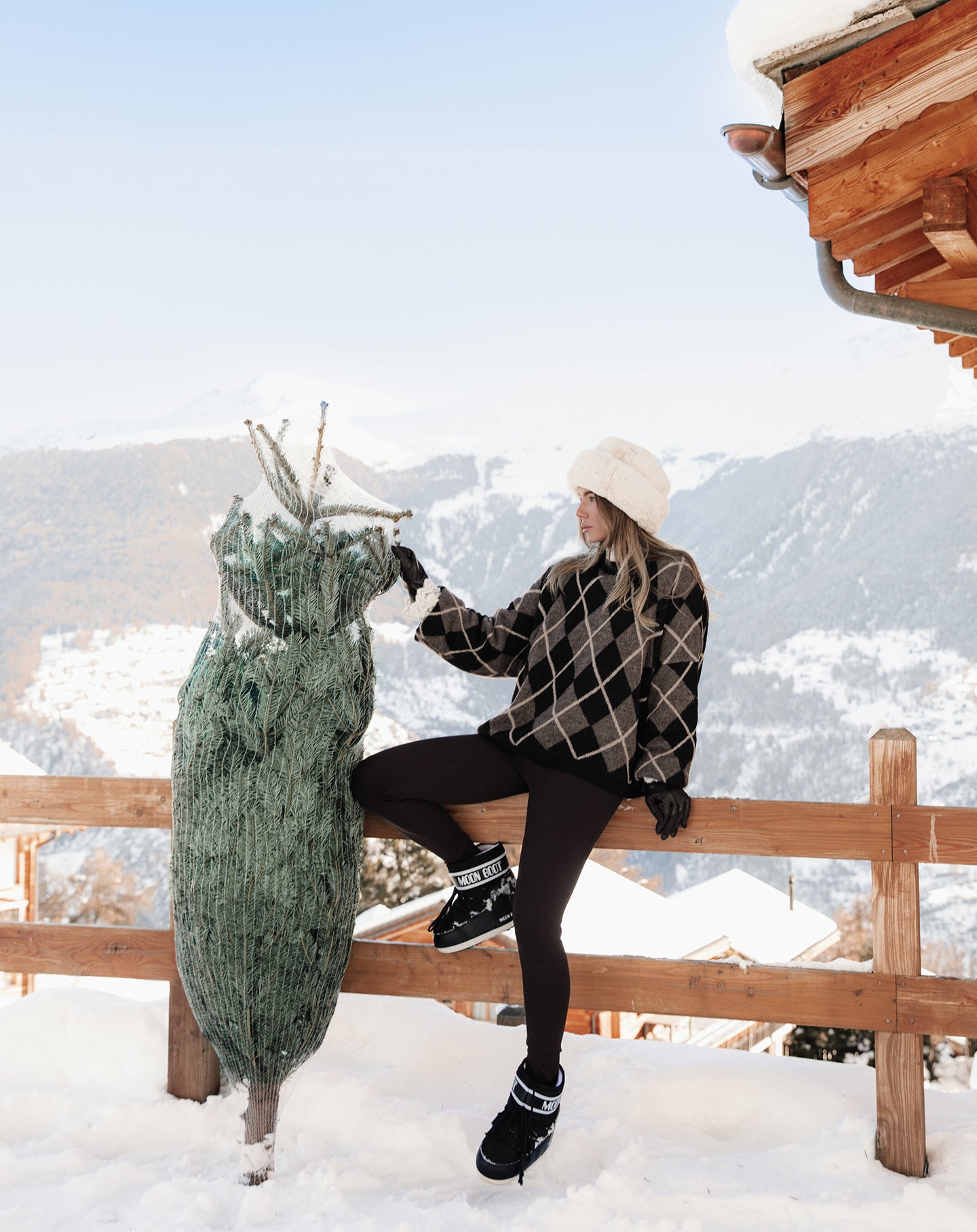 JAYLIN CHECK KNIT BRUIN