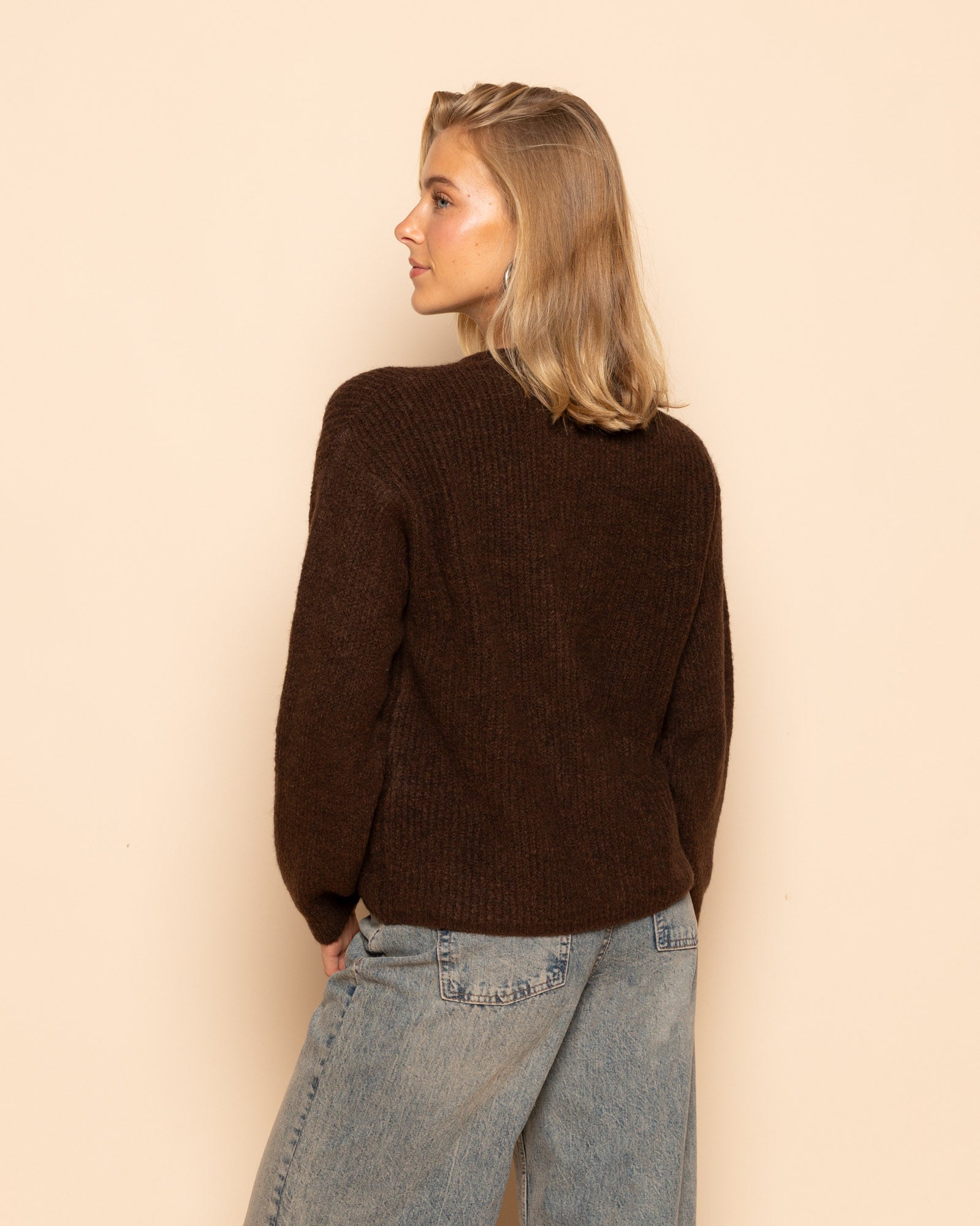 AMARA BOUCLE CARDIGAN BRUIN