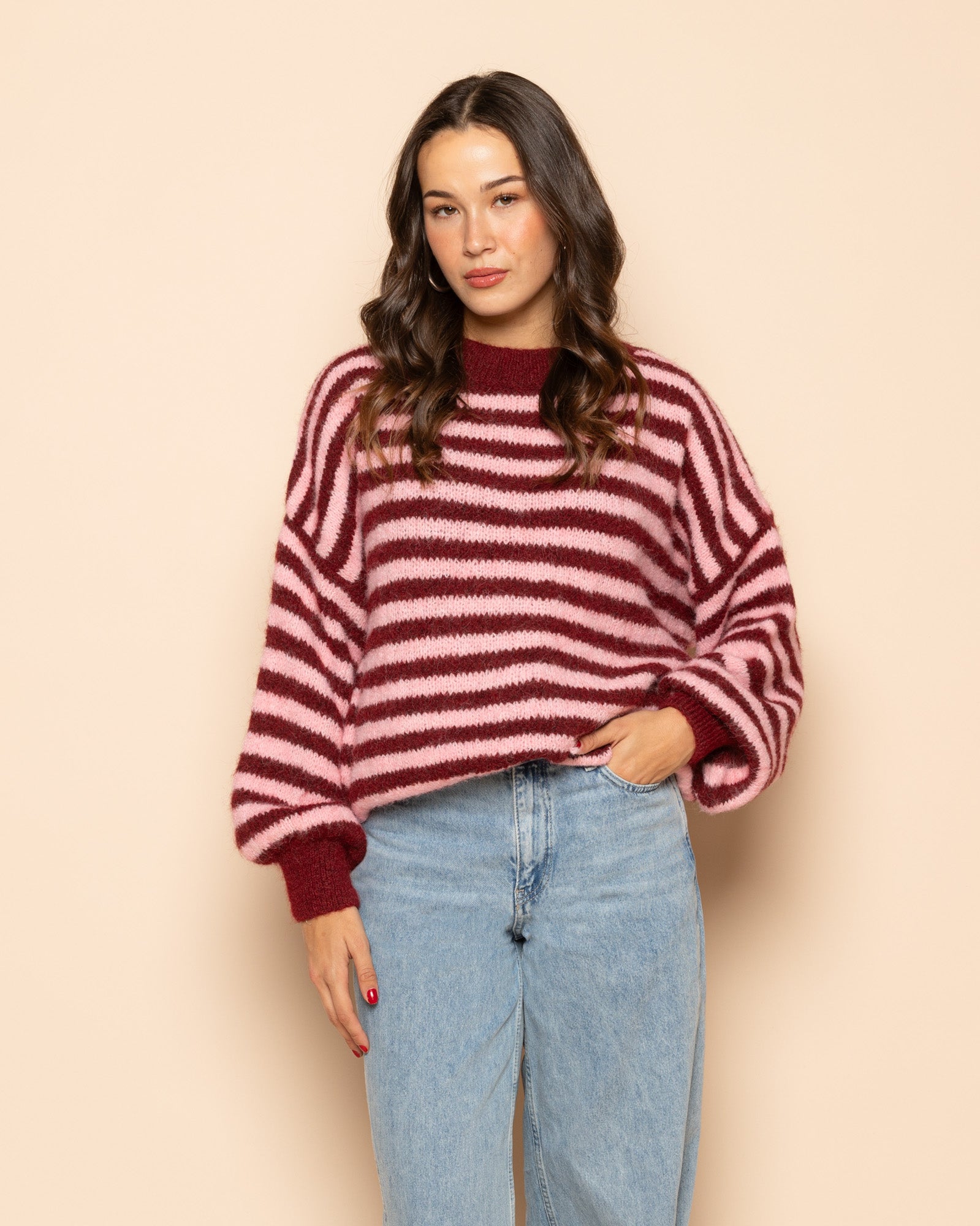 FLUFFY STRIPE KNIT BURGUNDY