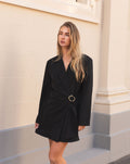 BUCKLE BLAZER DRESS ZWART