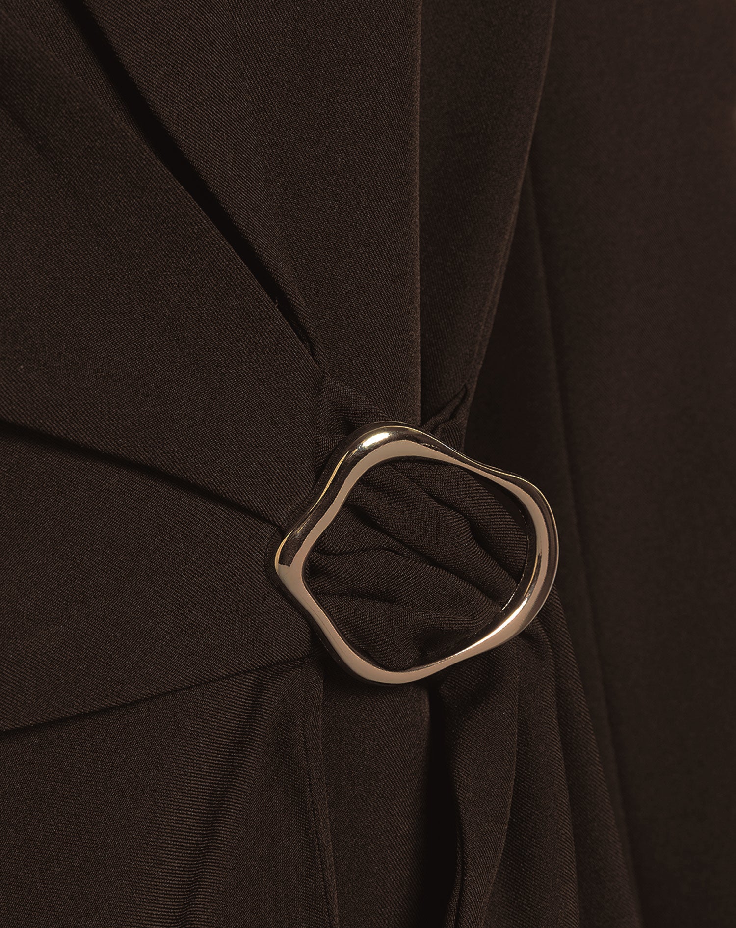 BUCKLE BLAZER DRESS BRUIN
