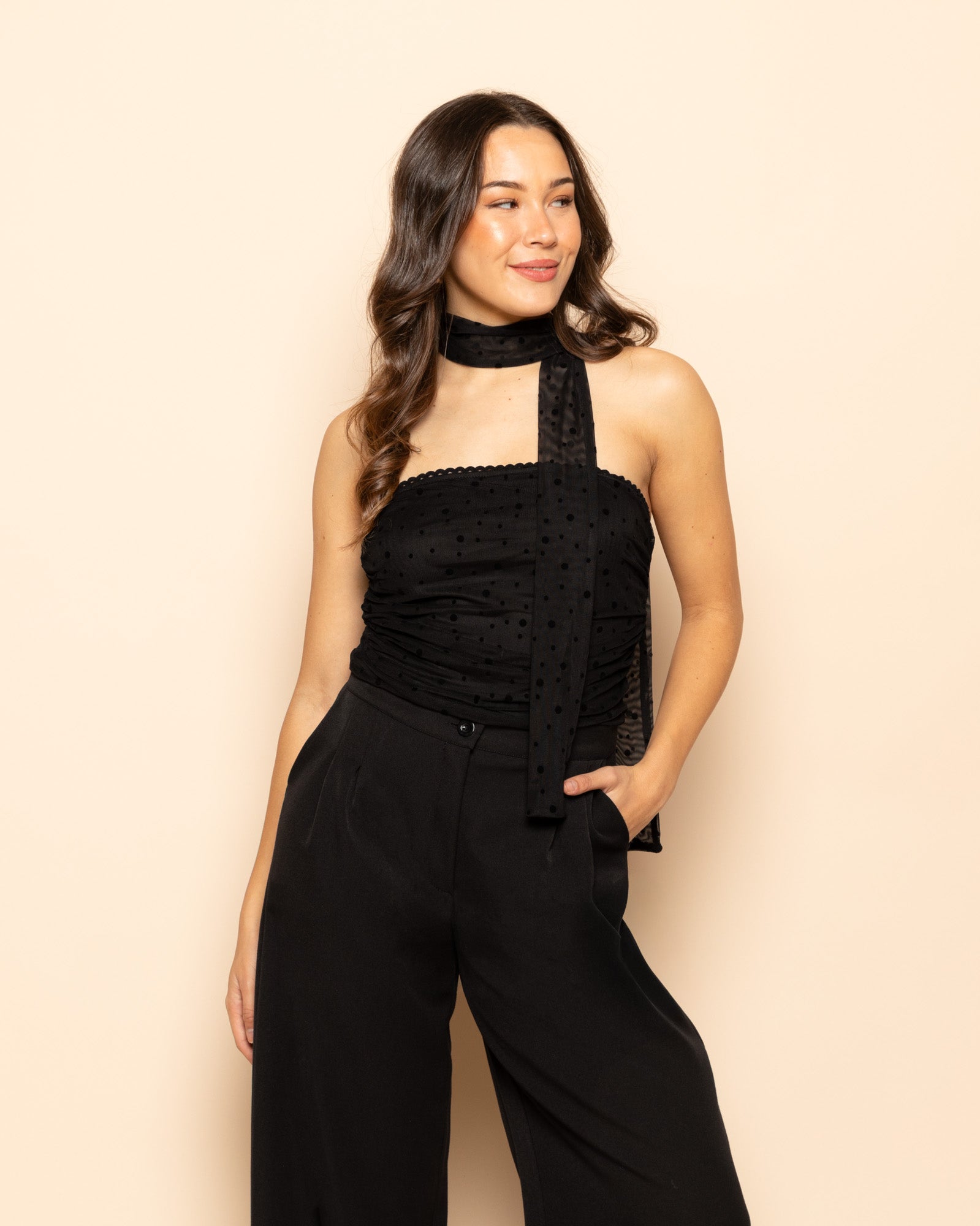 STRAPLESS DOTS SCARF TOP ZWART