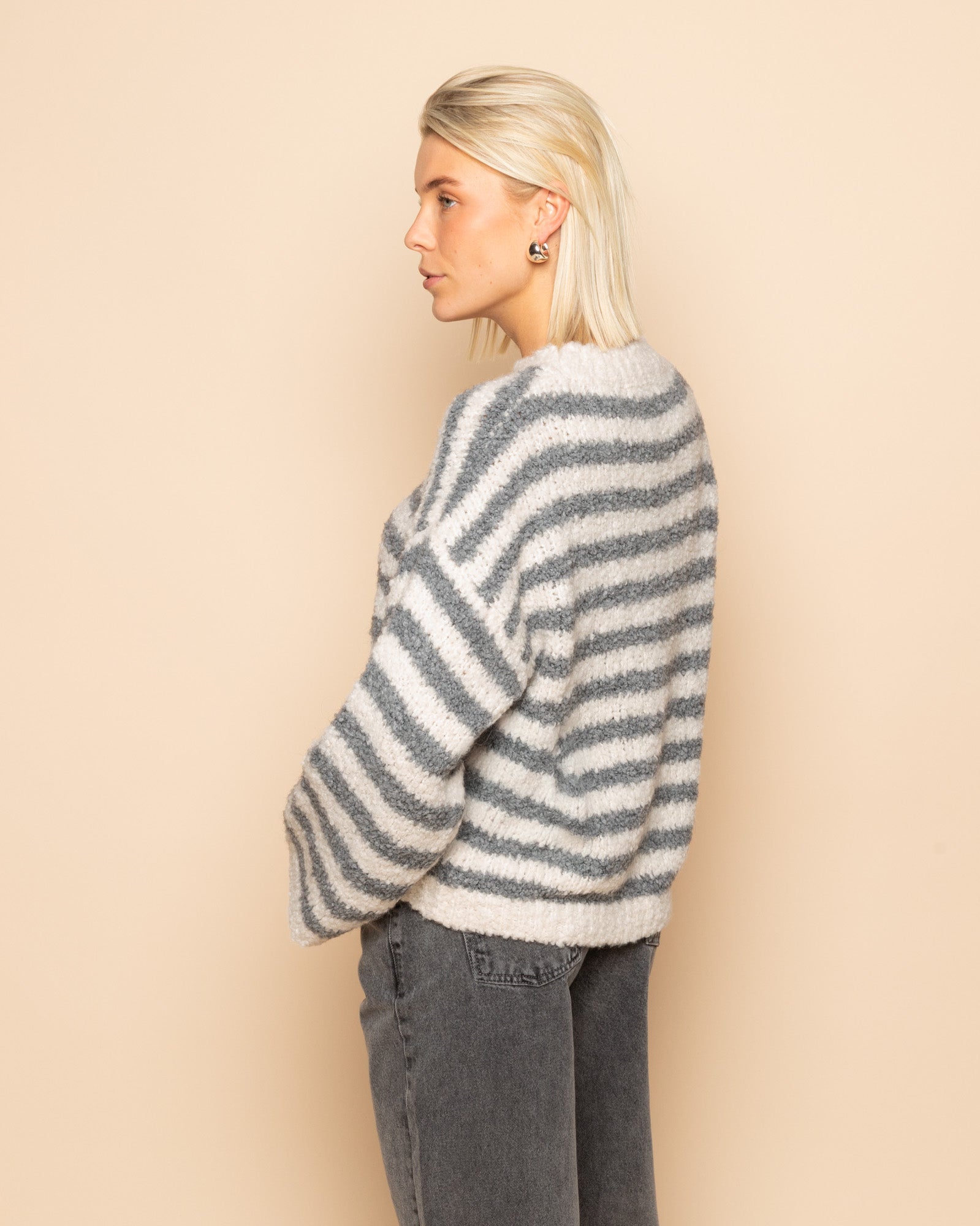 BOUCLE STRIPE KNIT GRIJS