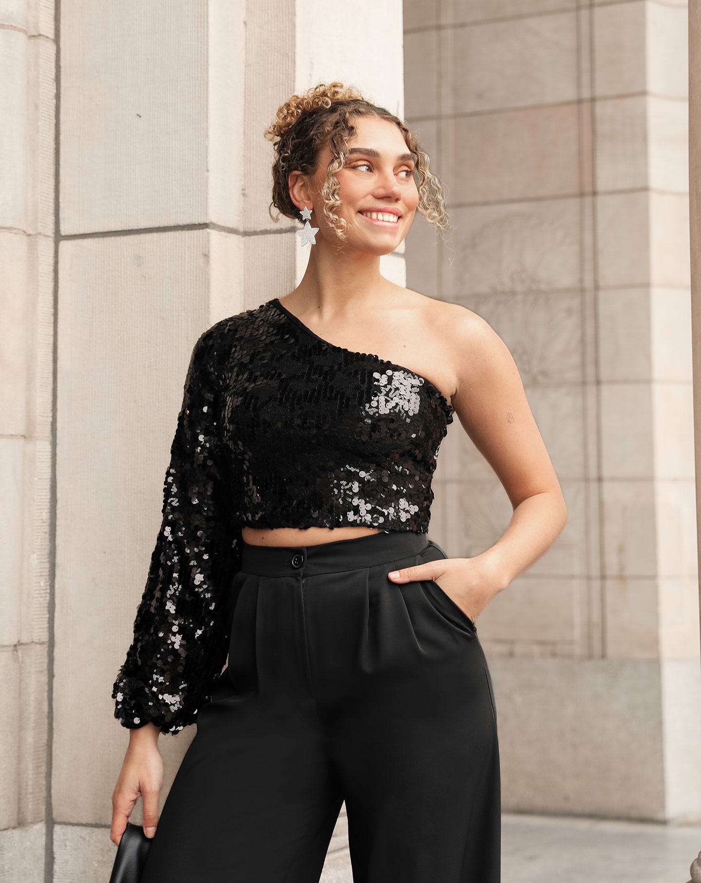 MIX SEQUINS ONE SHOULDER TOP BLACK