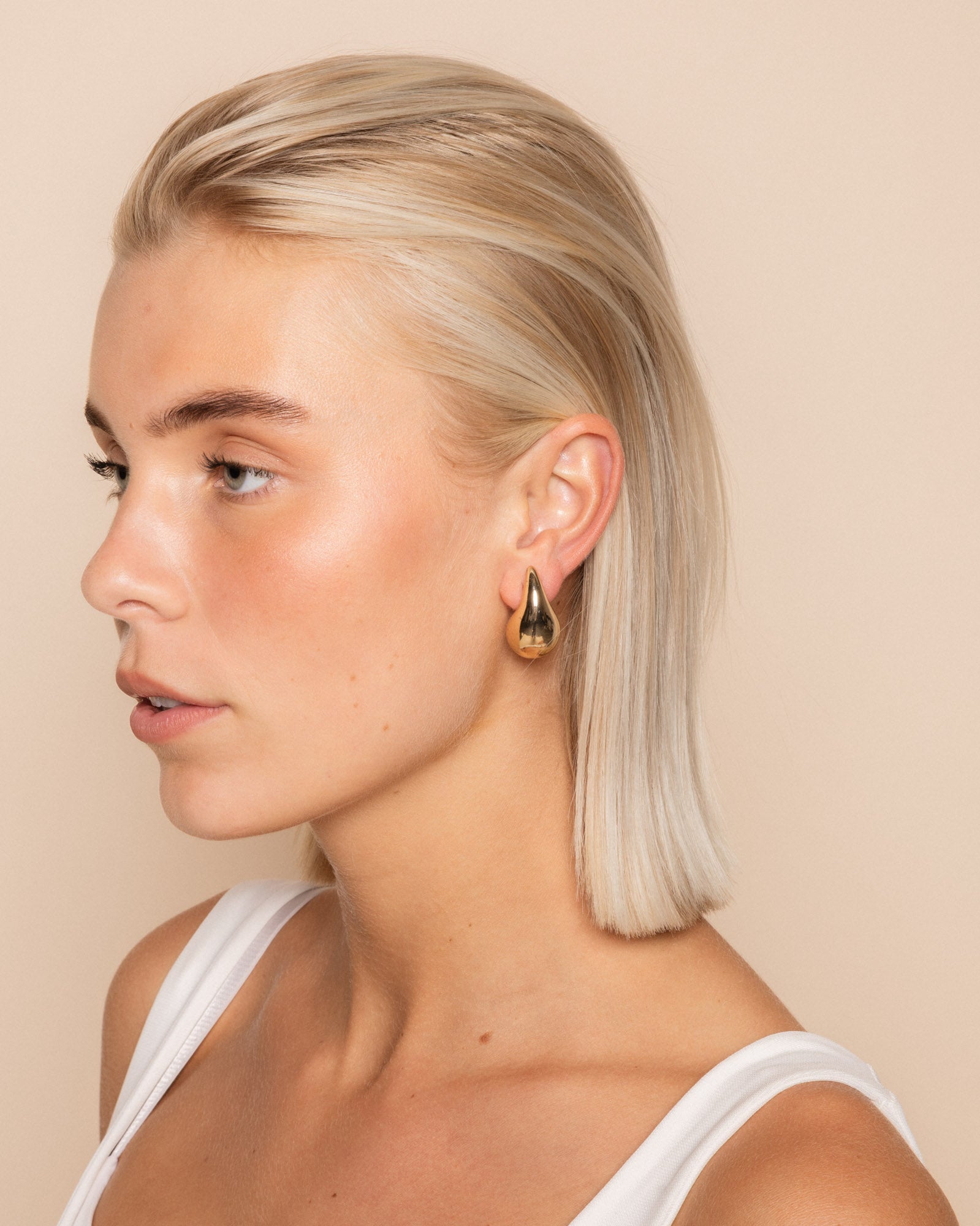 BIG TEARDROP EARRINGS