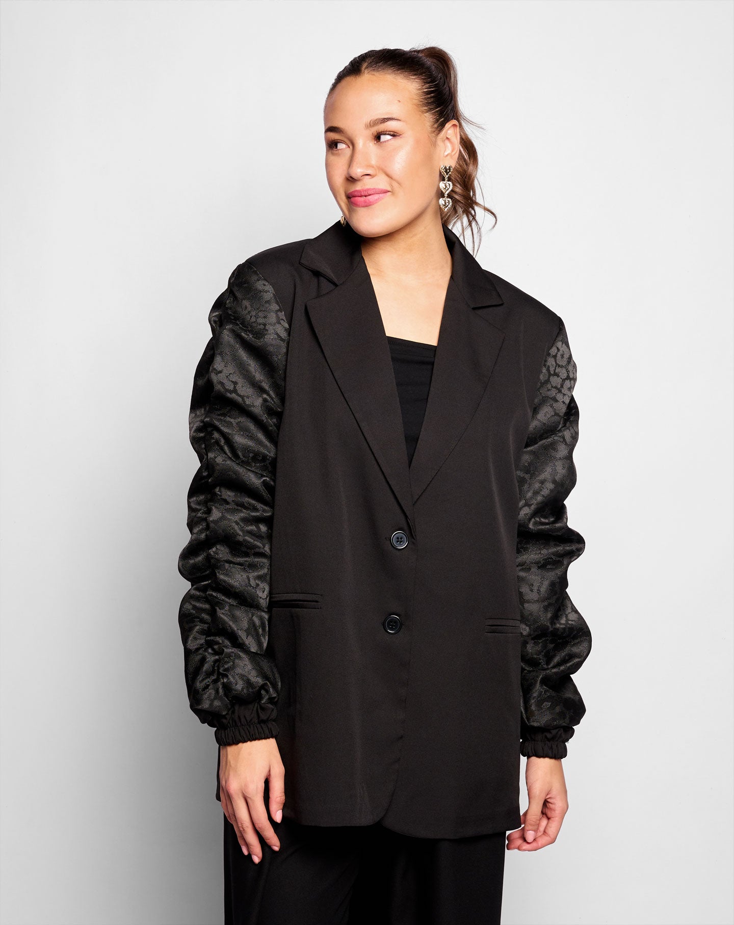 BOMBER SLEEVE BLAZER BLACK