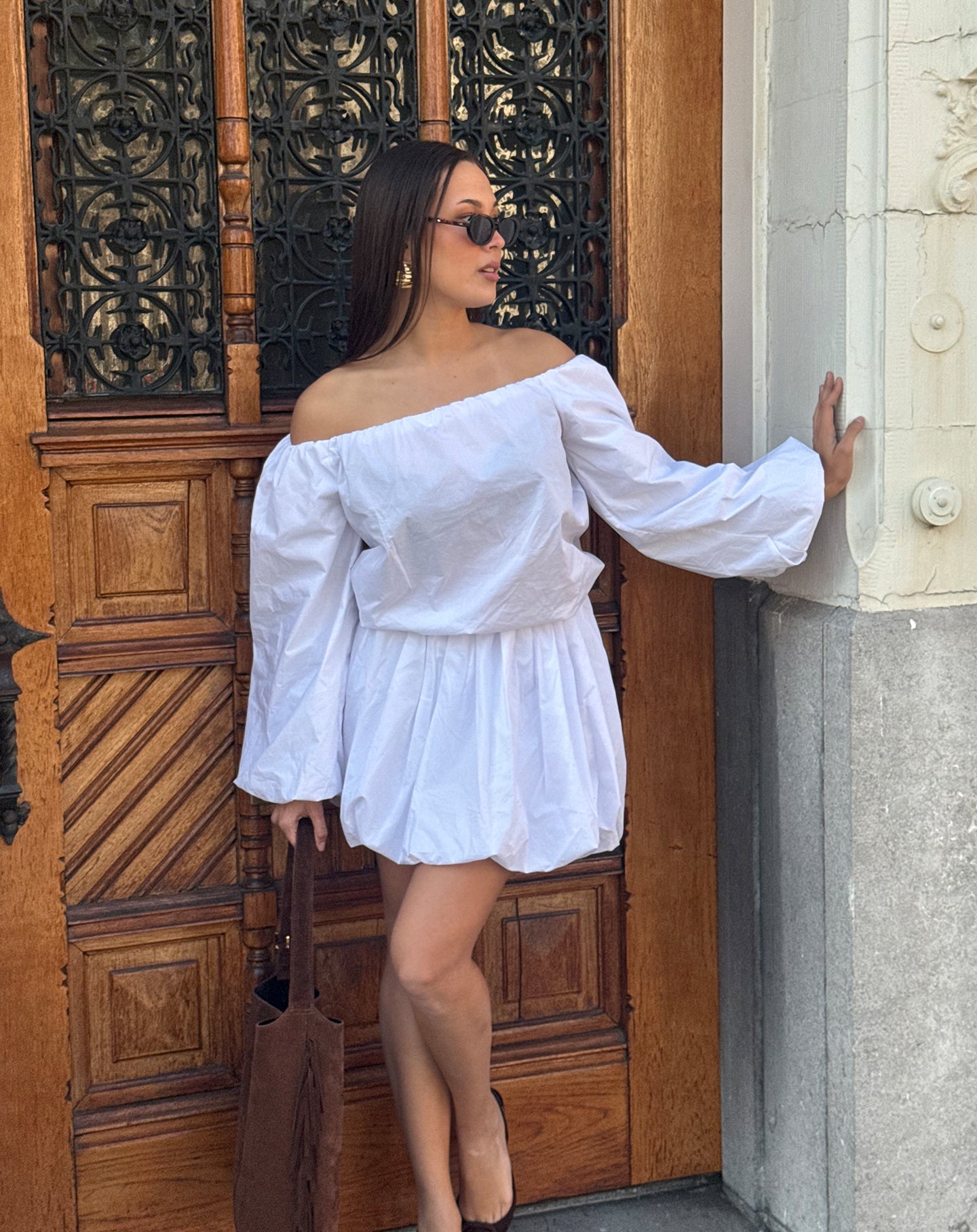 OFF SHOULDER PUFF SLEEVE TOP WIT