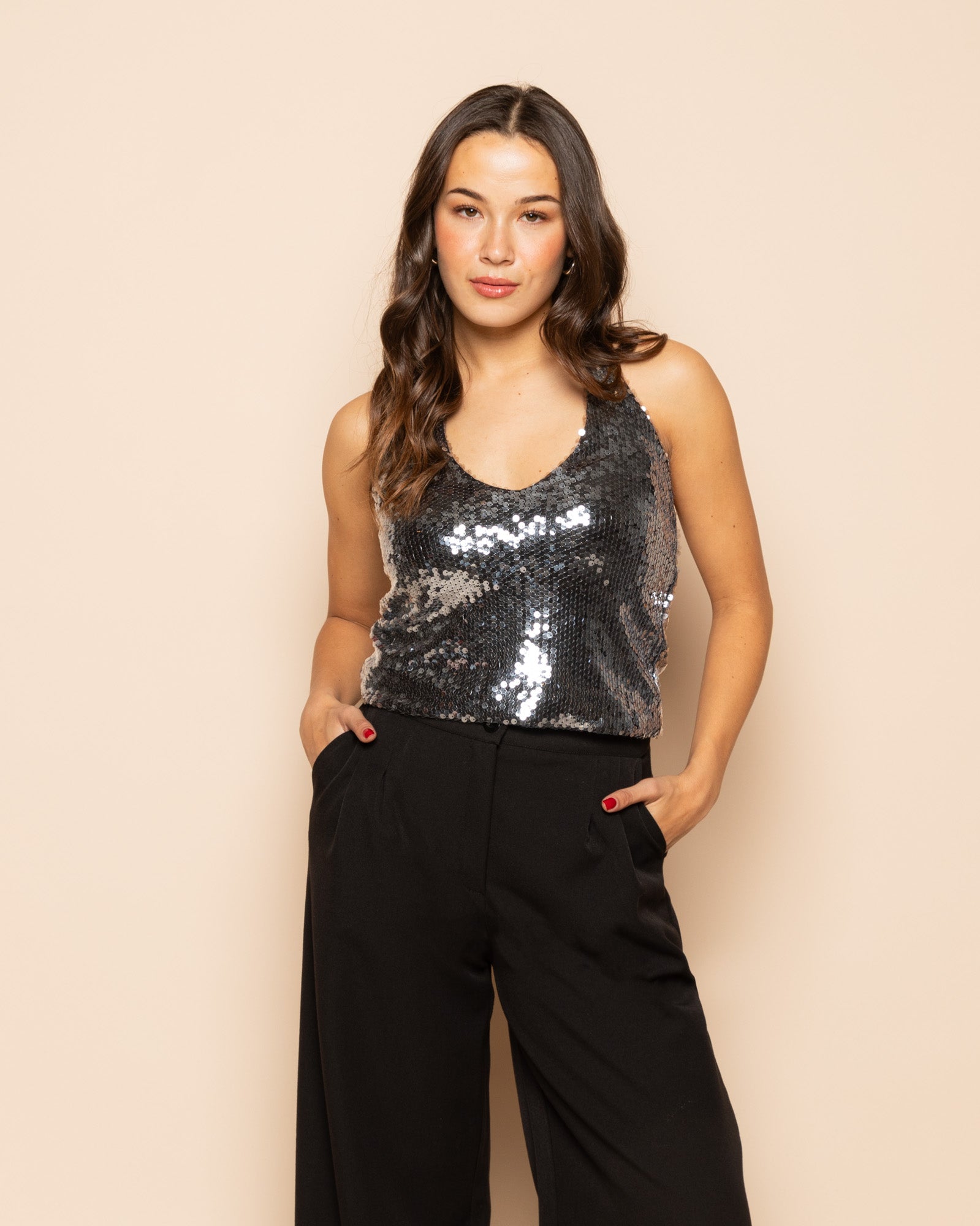 TRANSPARENT SEQUINS HALTER TOP ZWART