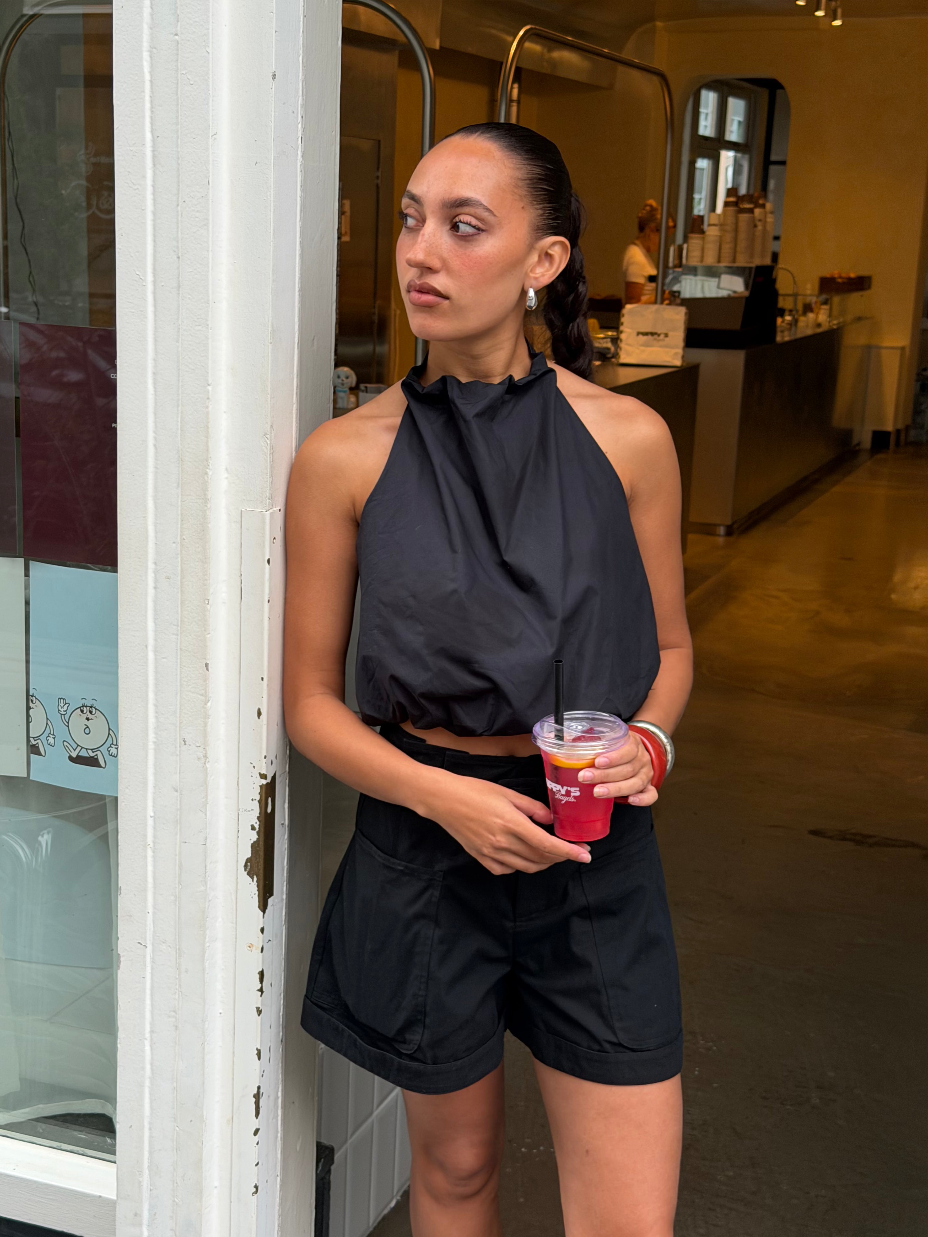 ZORA BELTED CARGO SHORTS ZWART