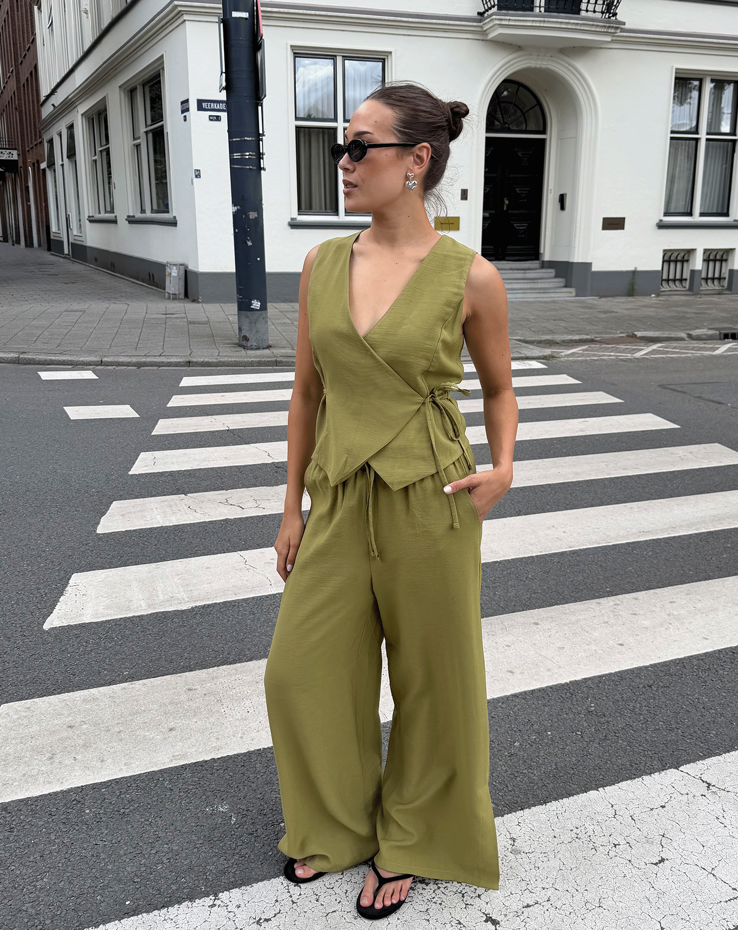 DAVINA VISCOSE GILET OLIJFGROEN