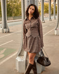 ISAYA FITTED CHECK BLOUSE BRUIN