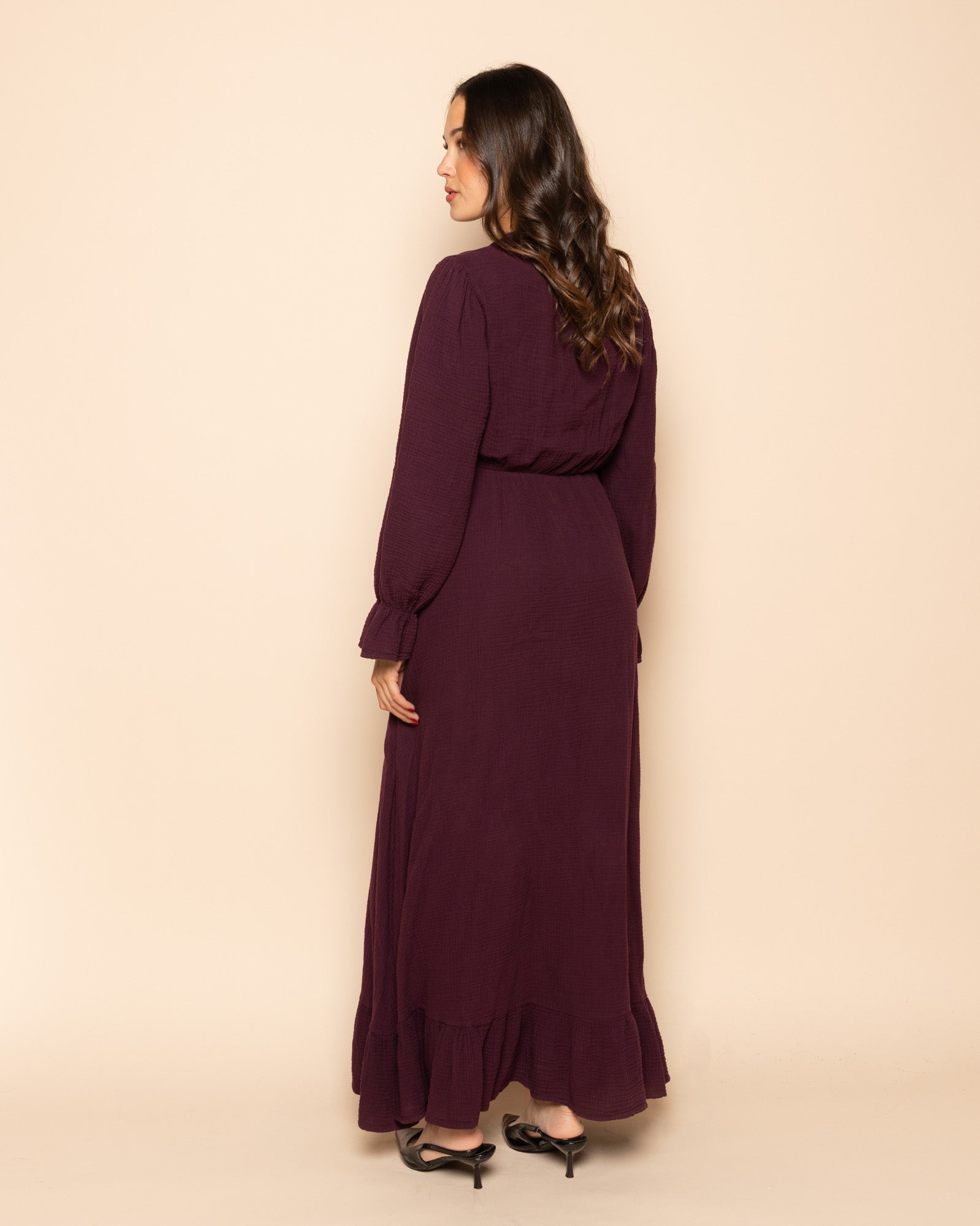 MOUSSELINE MAXI RUFFLE DRESS DONKER BURGUNDY