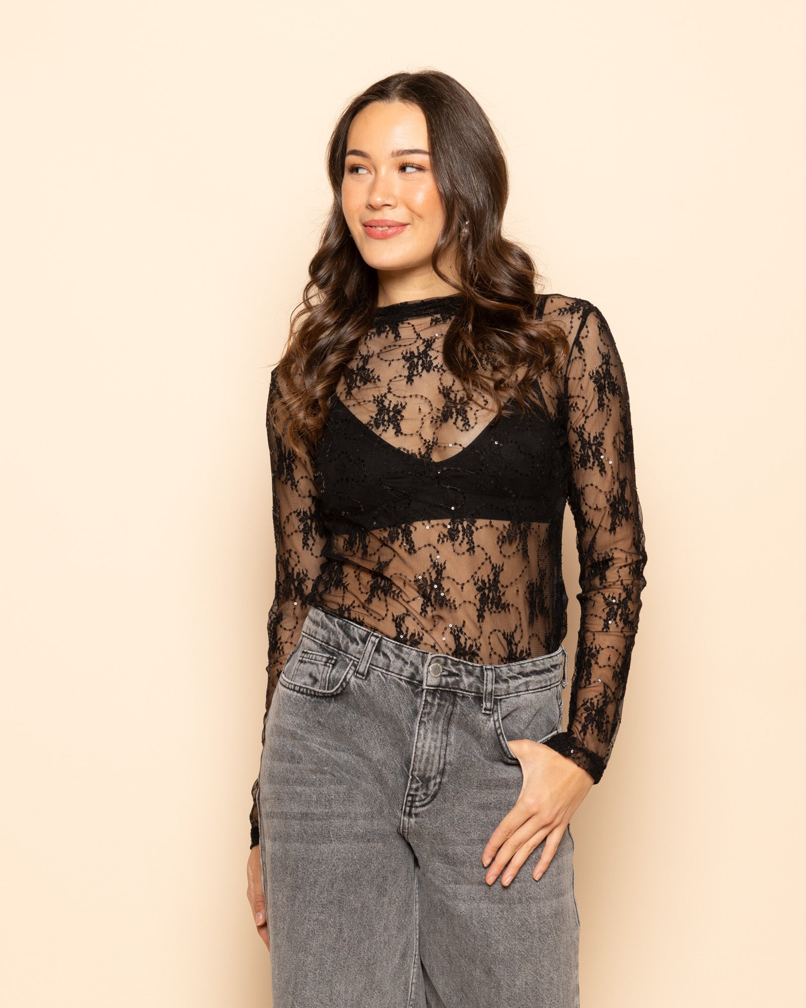 LAUREN SEQUINS MESH TOP ZWART