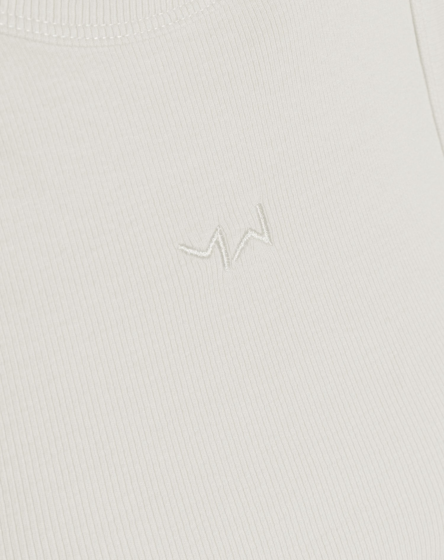 RACERBACK EMBROIDERY TOP CRÈME