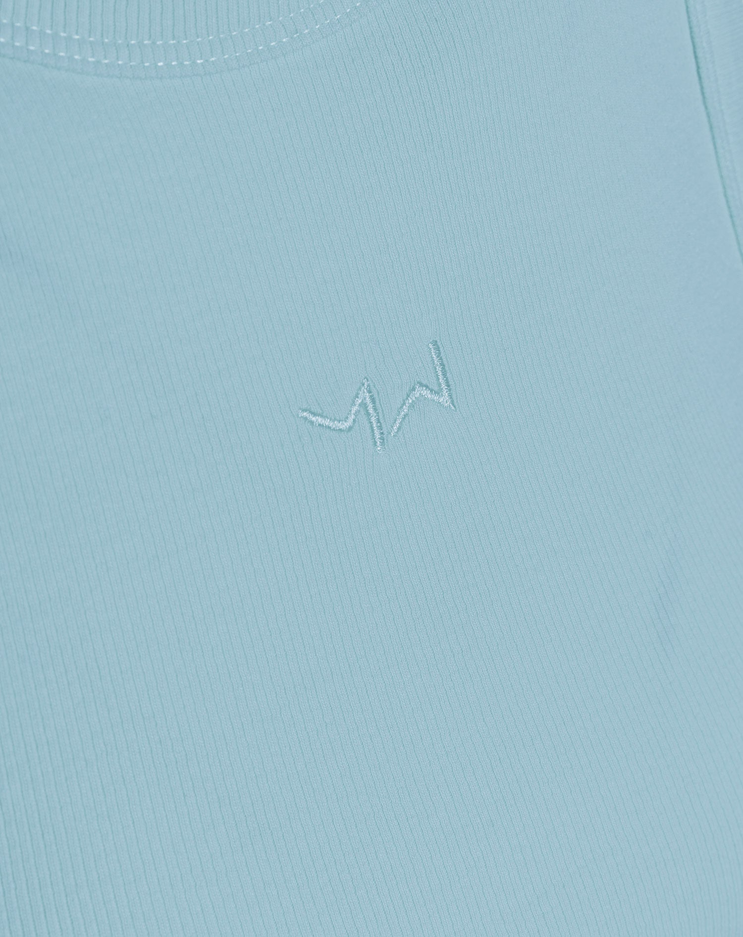RACERBACK EMBROIDERY TOP LICHTBLAUW
