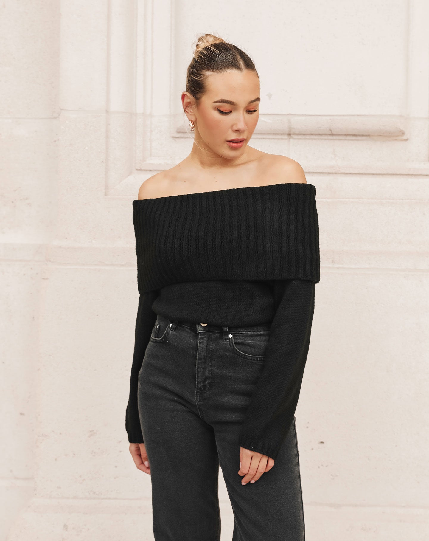 LIVY OFF SHOULDER KNIT BLACK Most Wanted