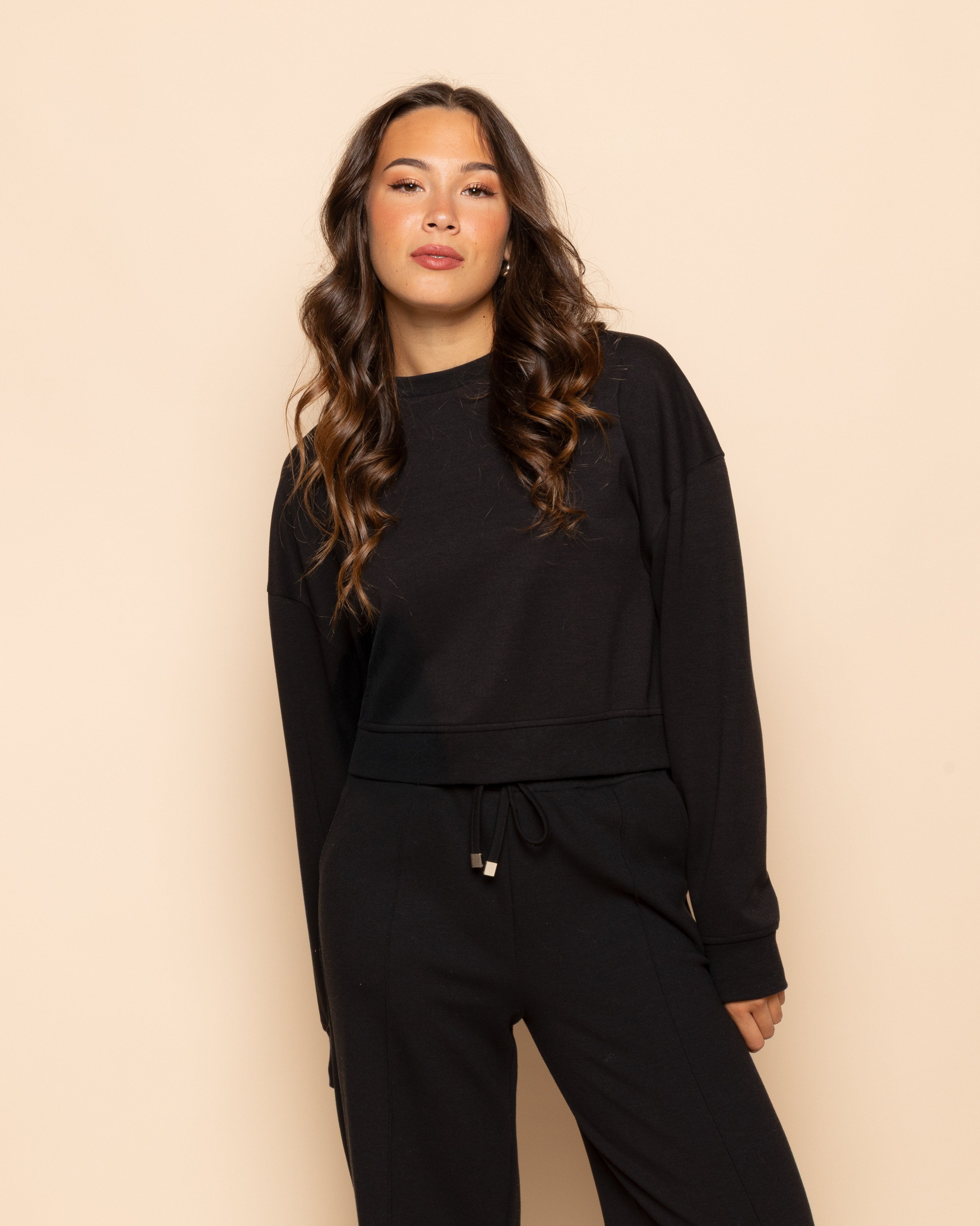 SCUBA CROPPED SWEATER ZWART