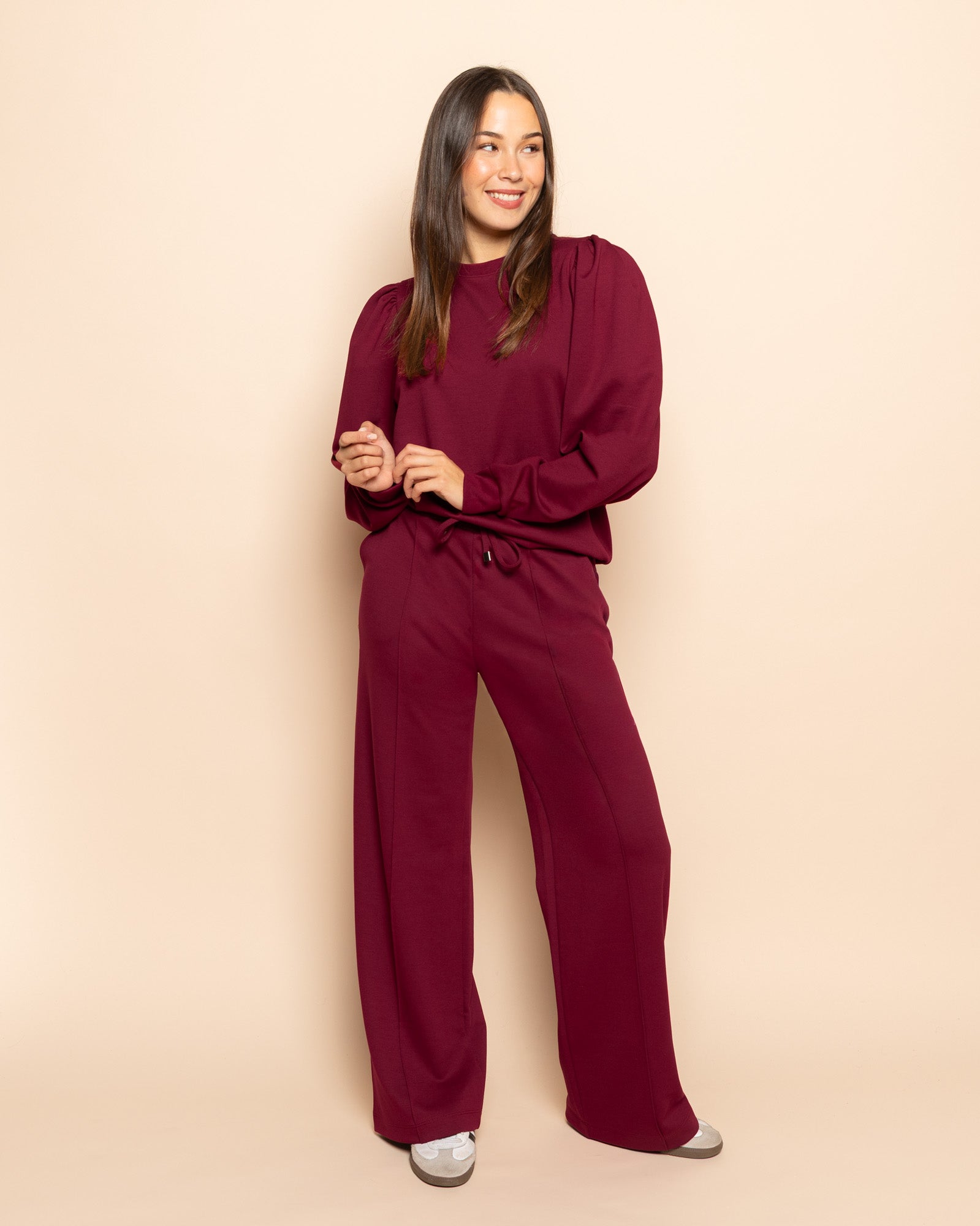 SCUBA PINTUCK PANTS TALL DONKER BURGUNDY