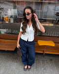 SCUBA PEPLUM BUTTON TOP CRÈME