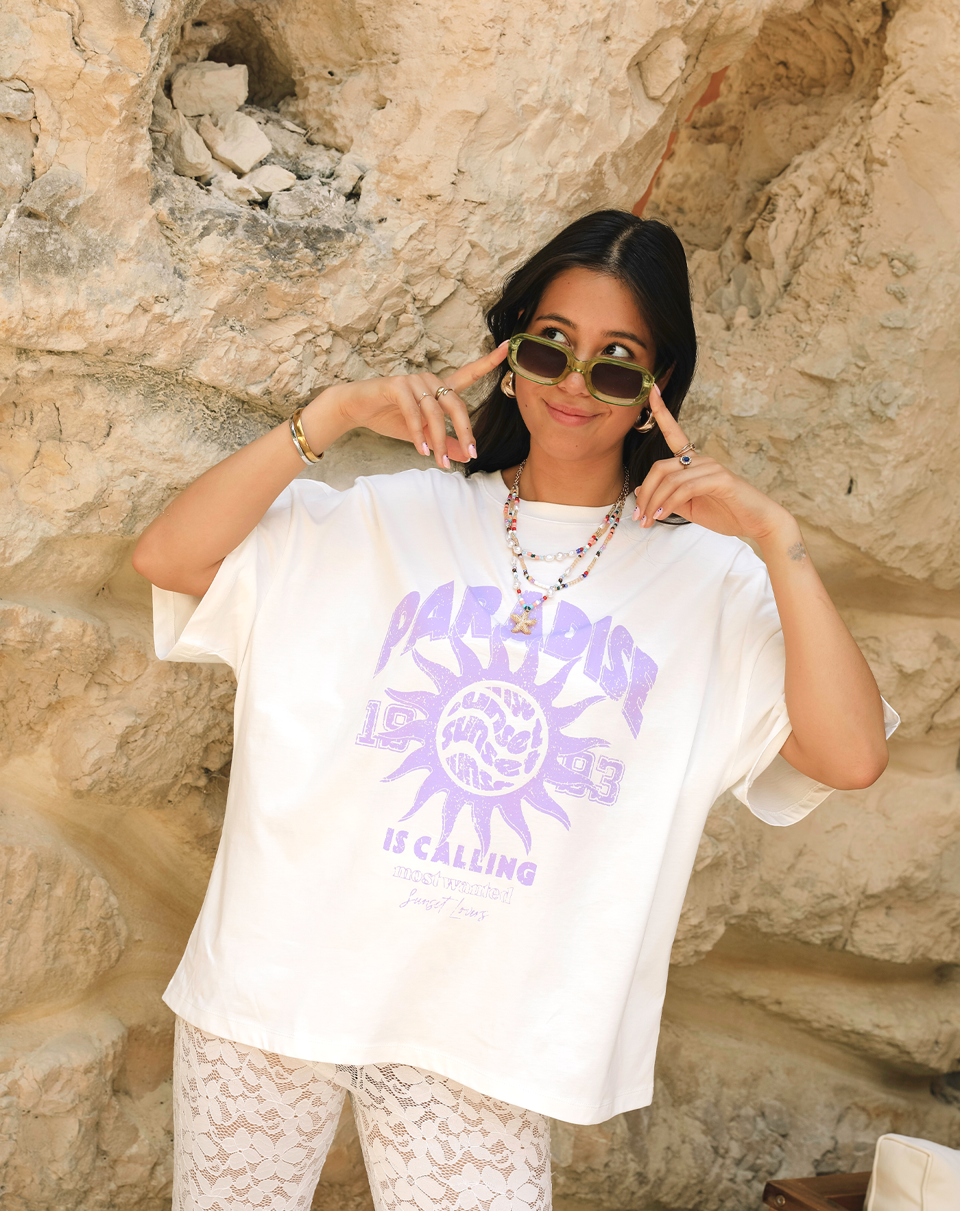 PARADISE IS CALLING OVERSIZED TEE CREAM