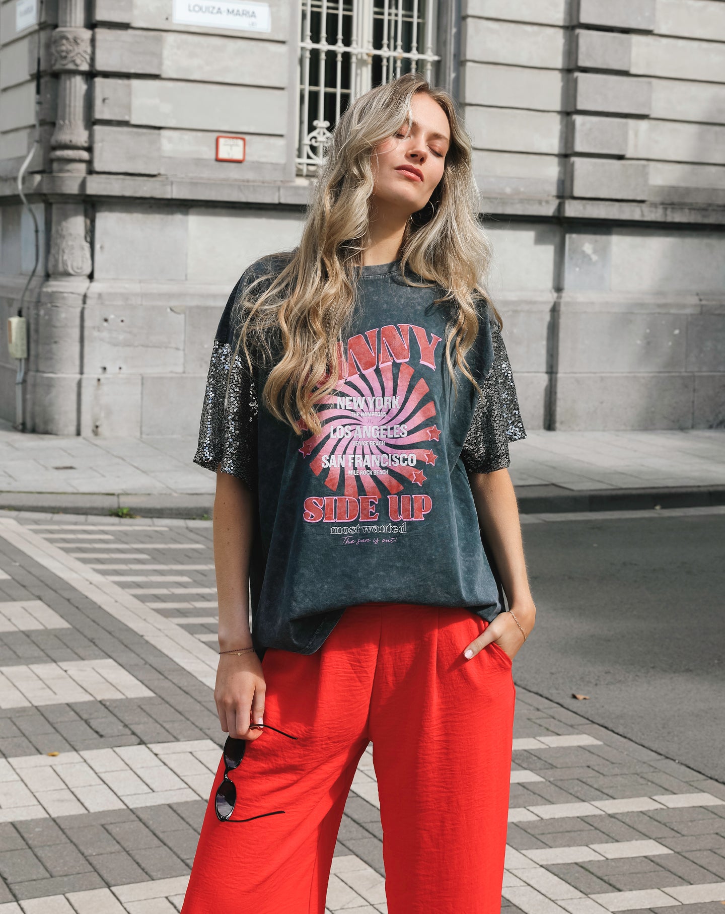 SUNNY SIDE UP SEQUIN OVERSIZED TEE GREY