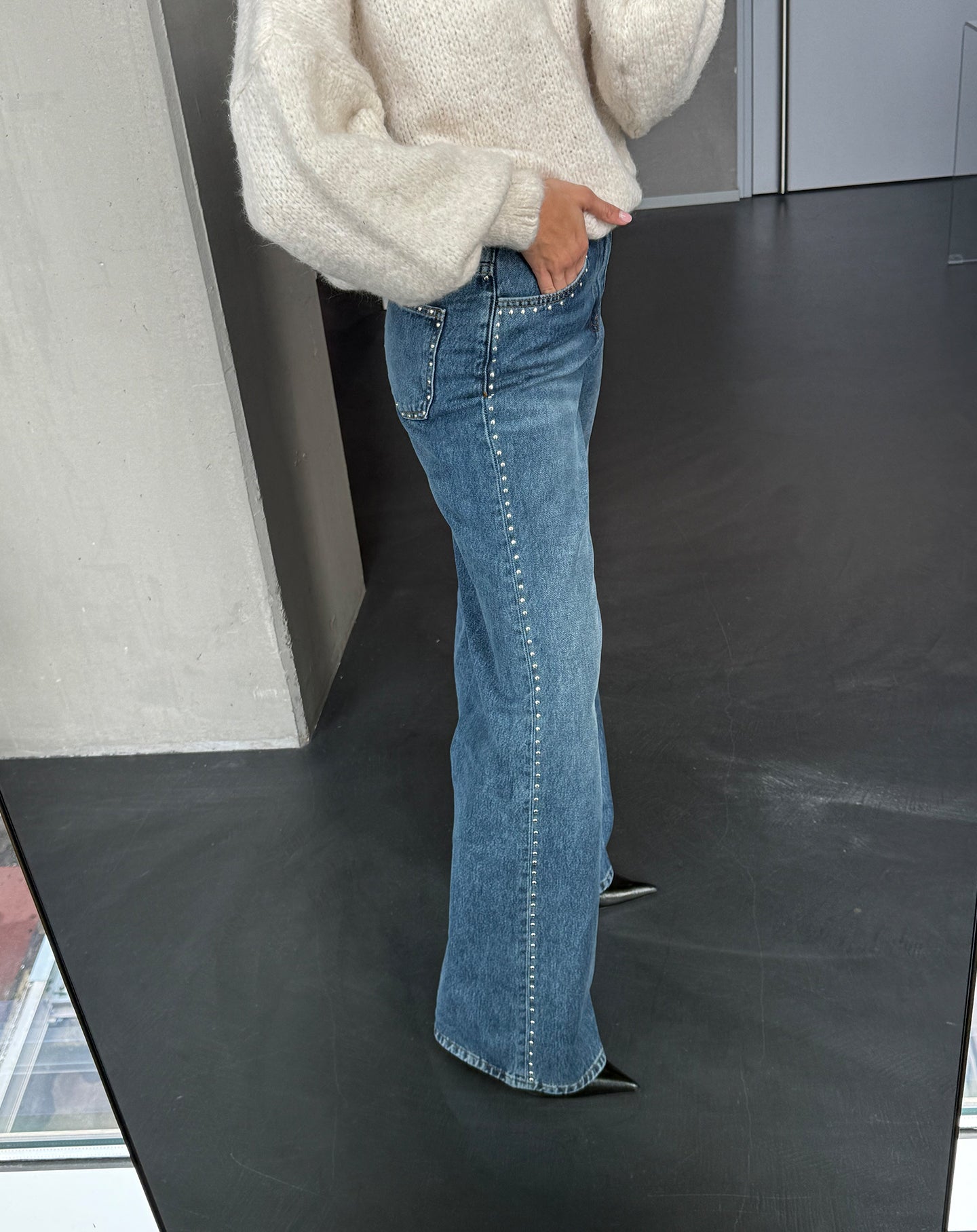 STUD WIDE LEG JEANS DARK BLUE