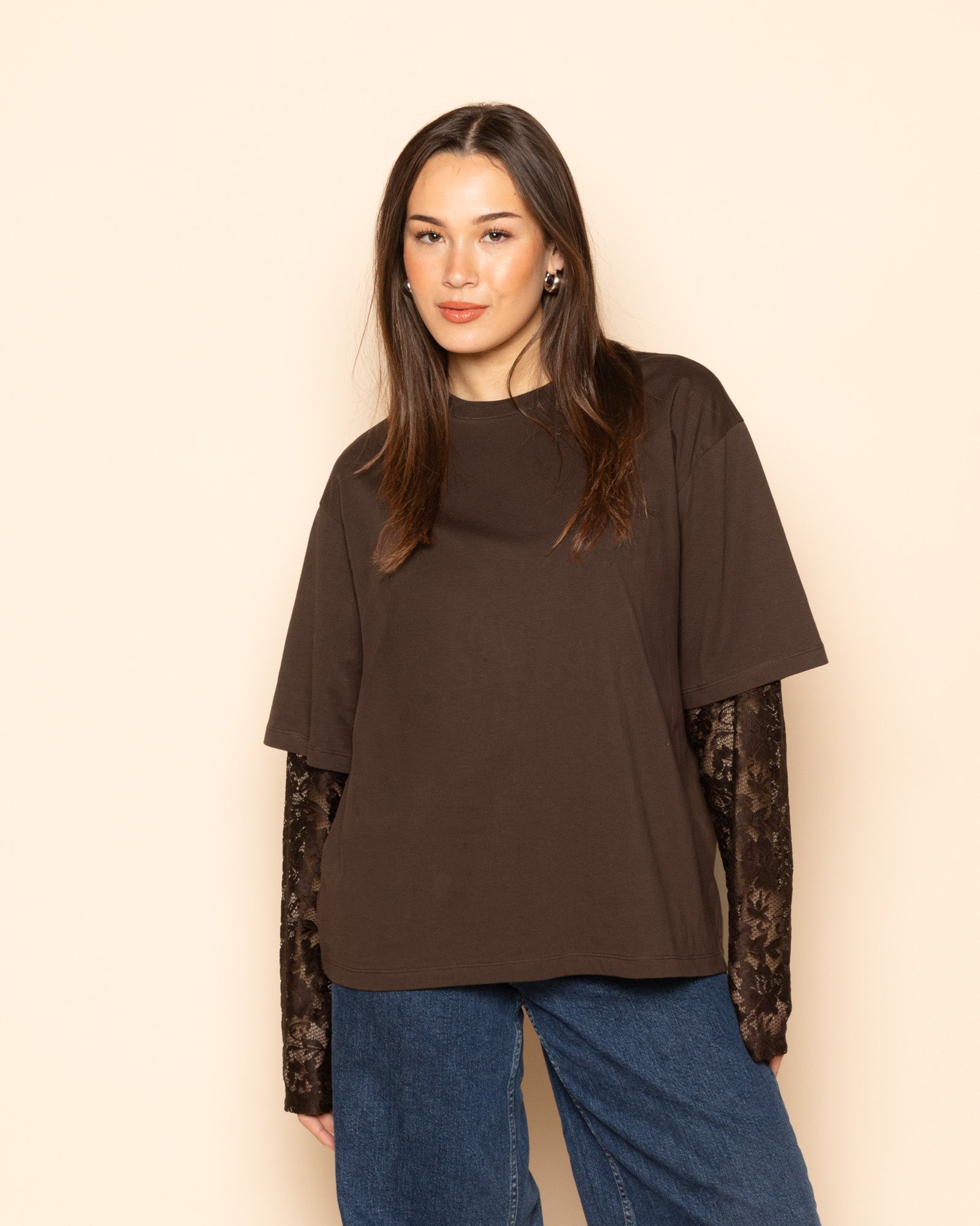LACE LONG SLEEVE OVERSIZED TEE DARK BROWN