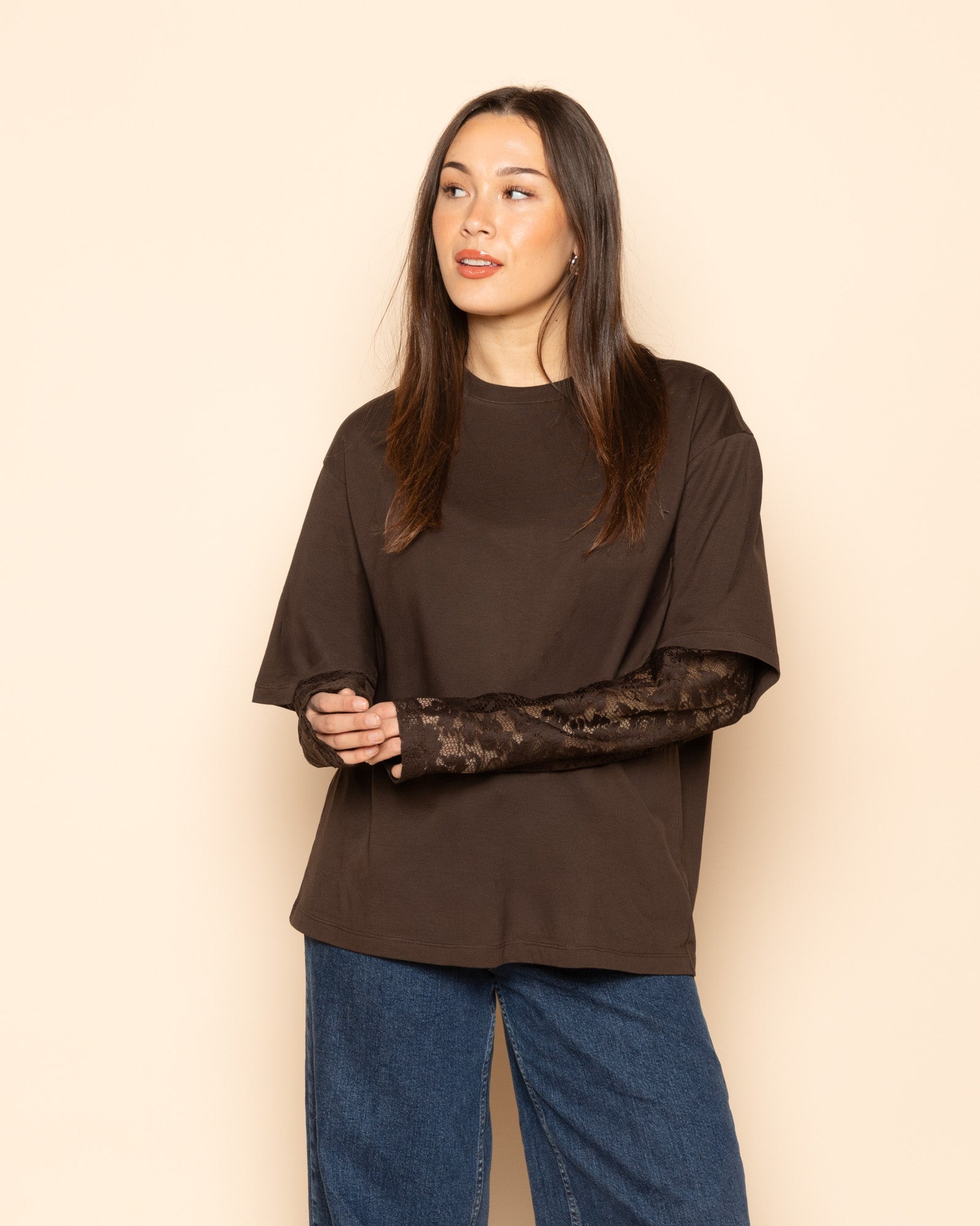 LACE LONG SLEEVE OVERSIZED TEE DARK BROWN