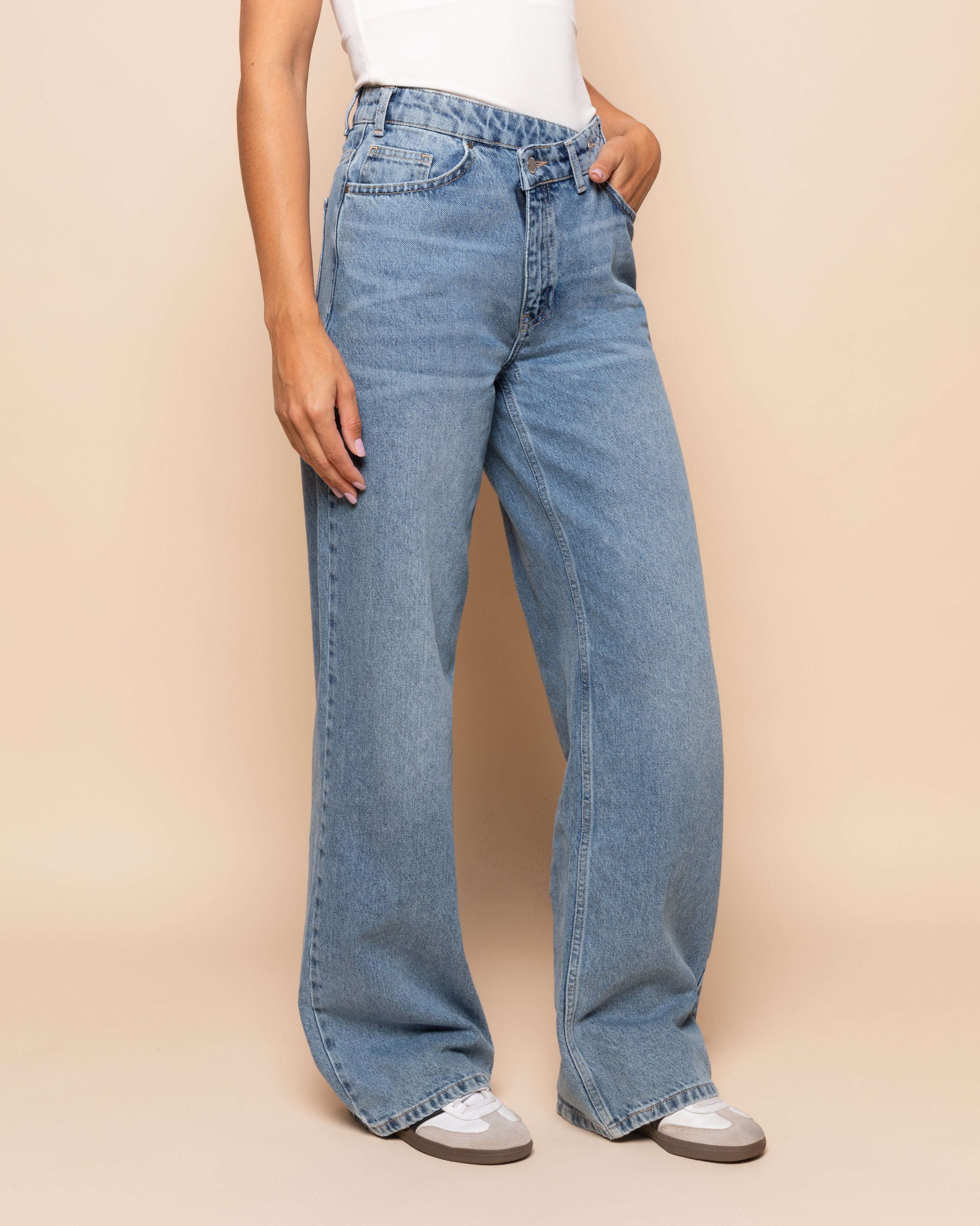 CROSSOVER WIDE LEG JEANS MID BLAUW