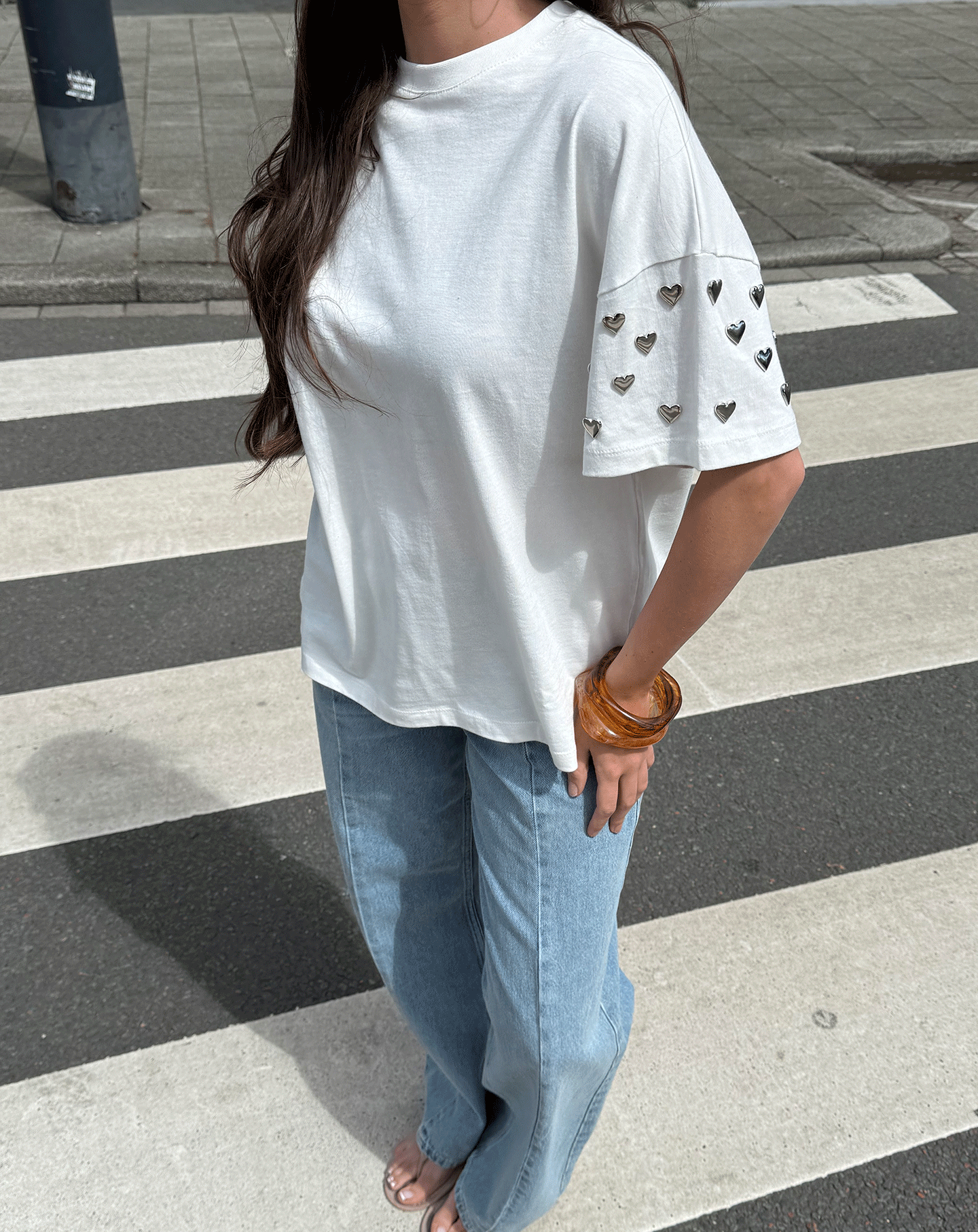 HEART STUD SLEEVE OVERSIZED TEE CRÈME