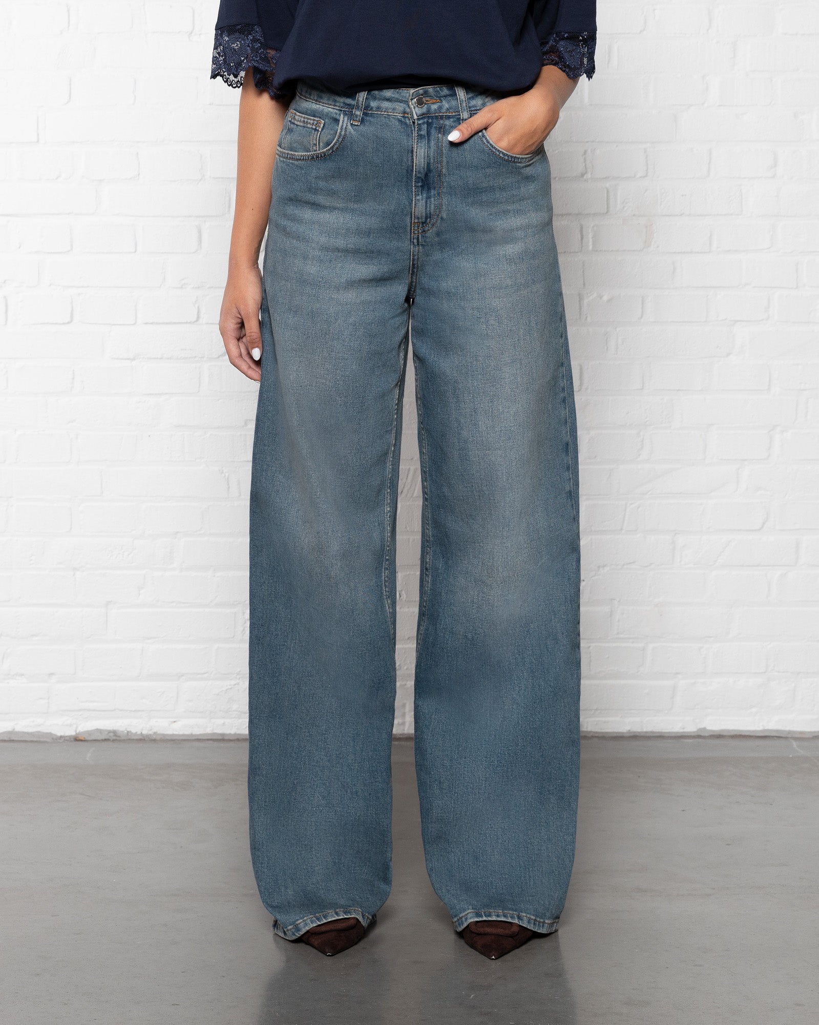 COMFORT WIDE LEG JEANS VINTAGE BLAUW