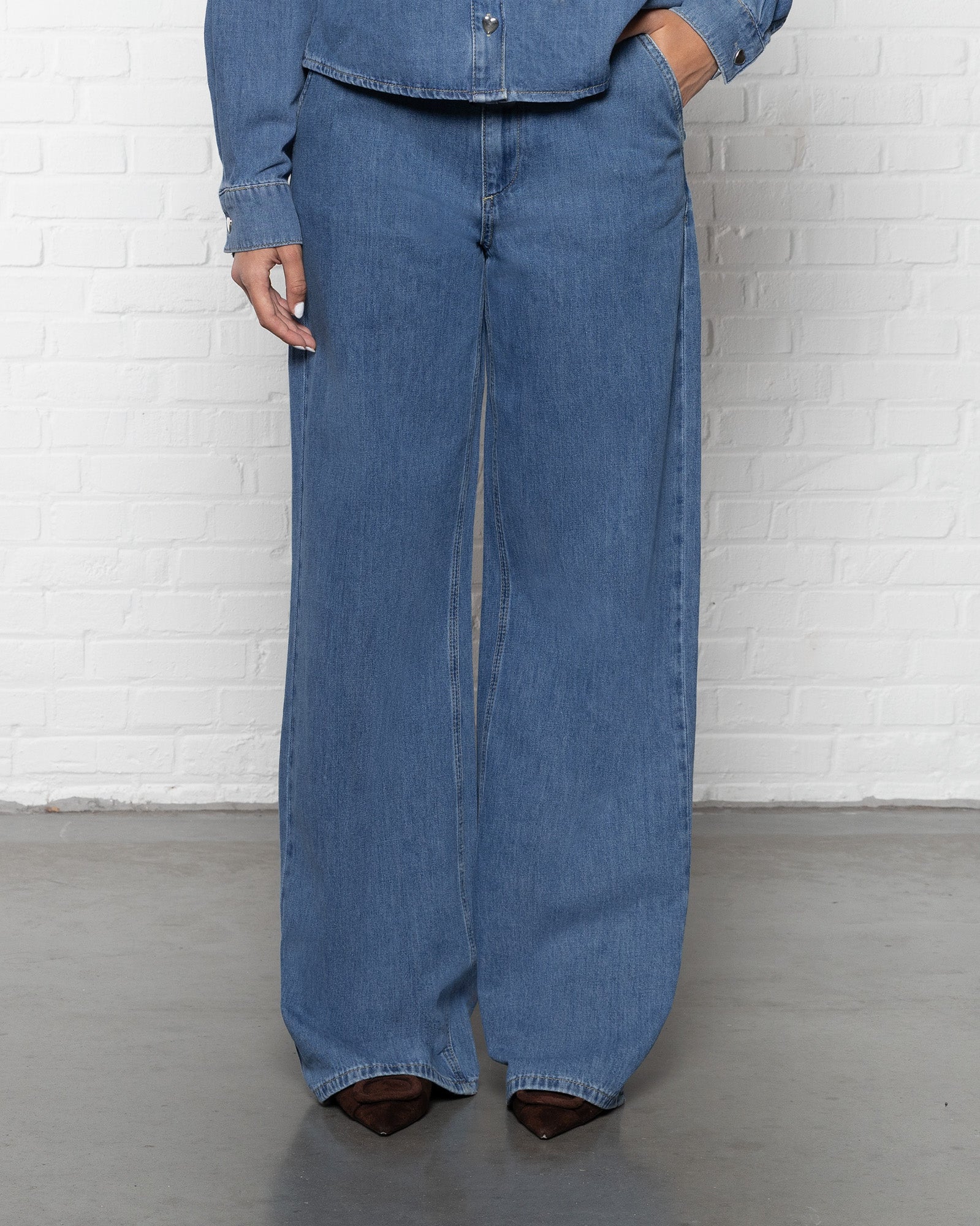 FLOWY DENIM WIDE LEG JEANS MID BLUE