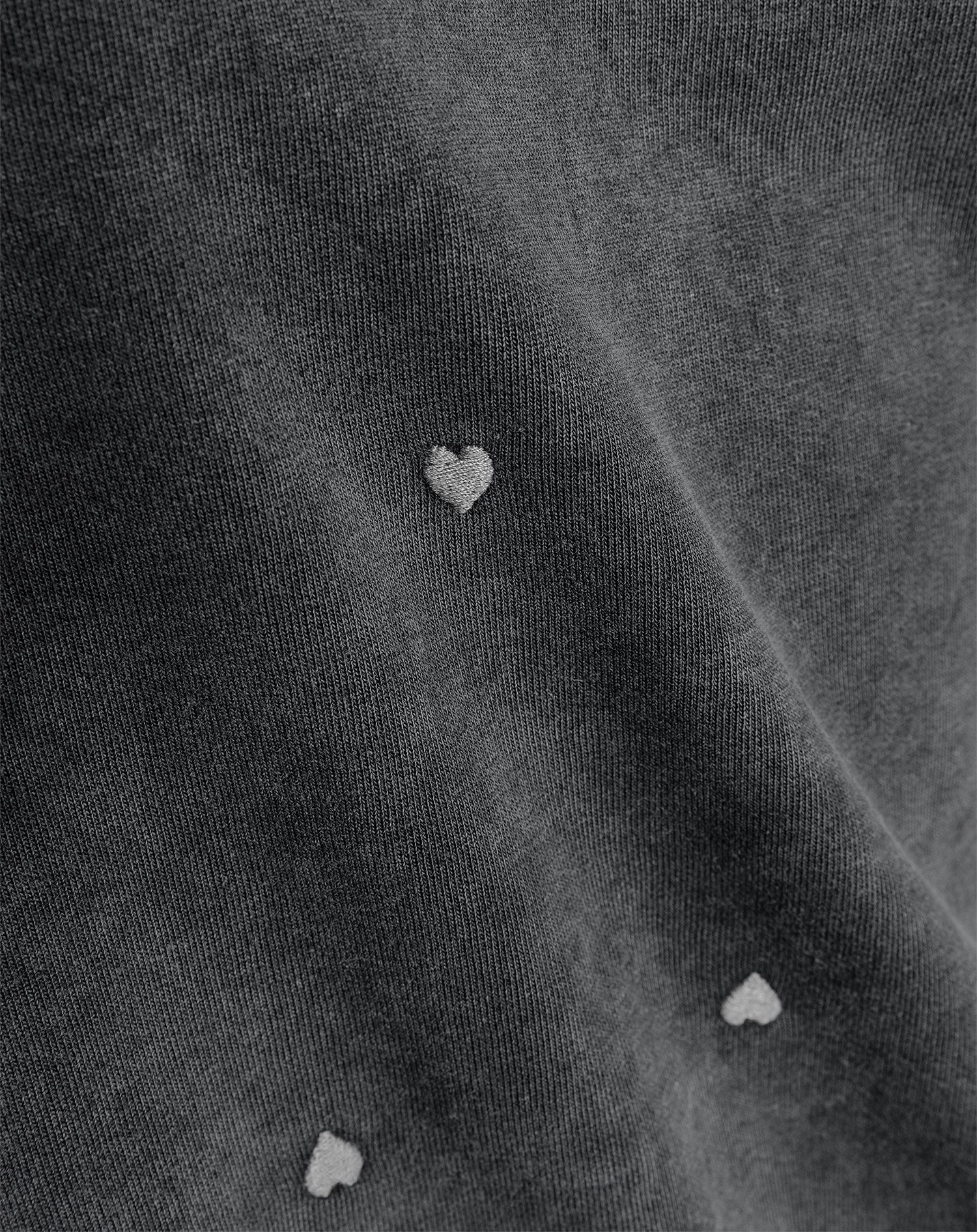 HEART EMBROIDERY SWEATER ACID GRIJS