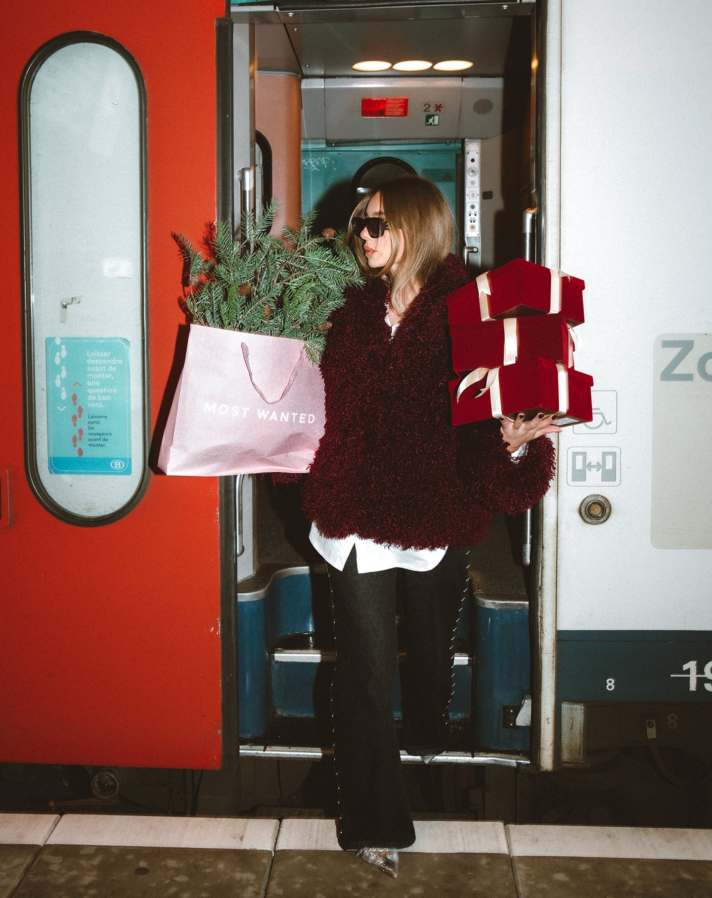 STUD COMFORT WIDE LEG JEANS DONKERGRIJS