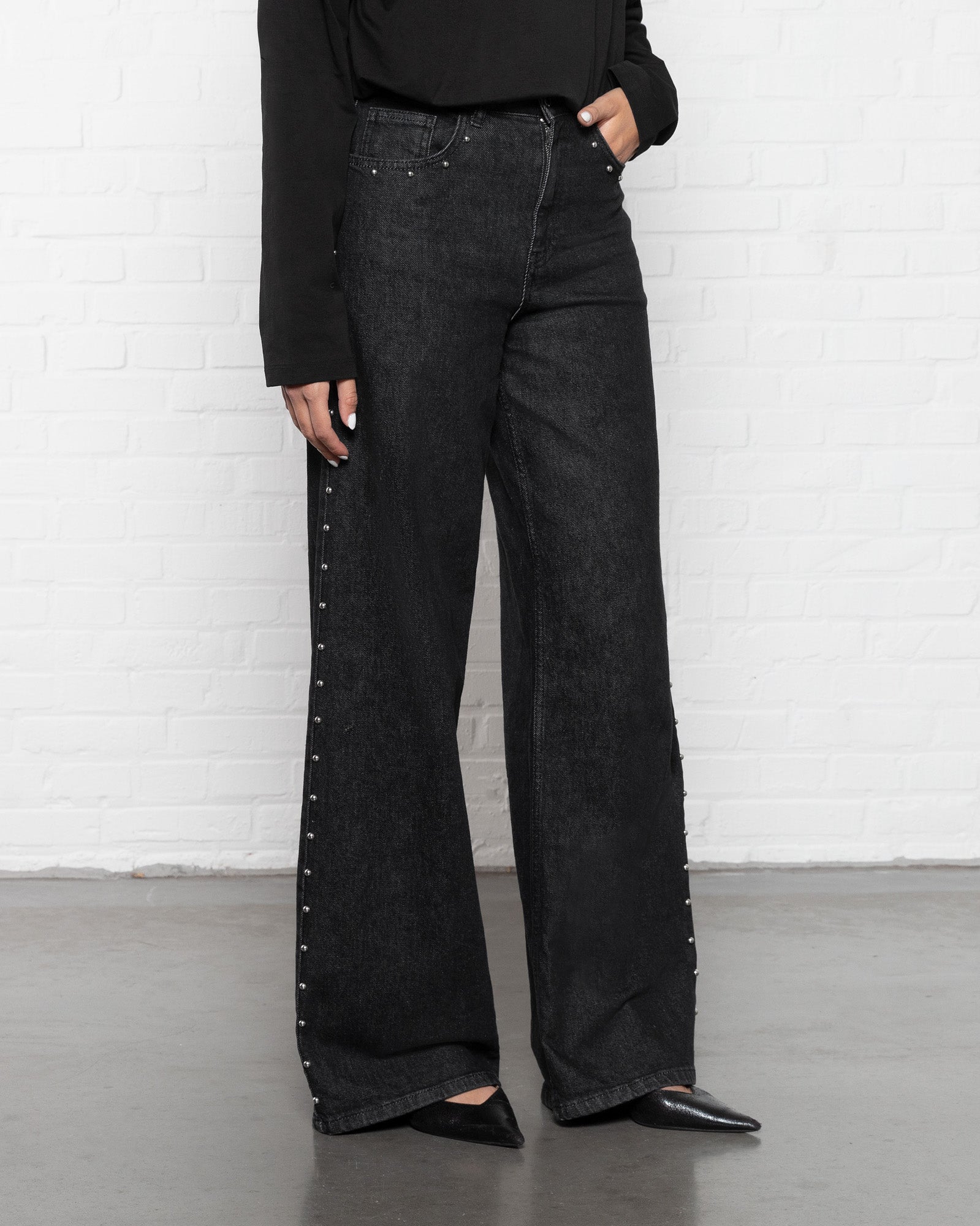 STUD COMFORT WIDE LEG JEANS DONKERGRIJS