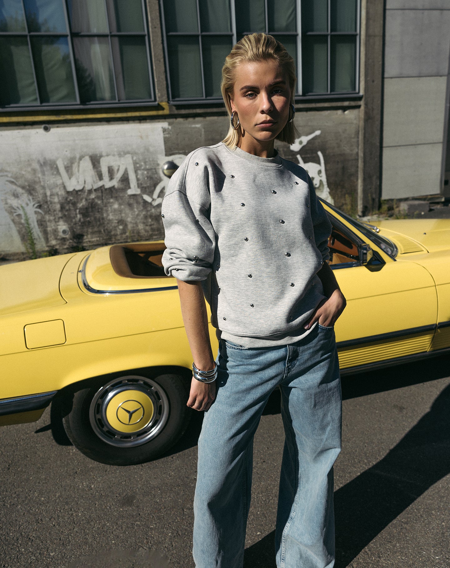 BOLD STUDS SWEATER LIGHT GREY MELANGE