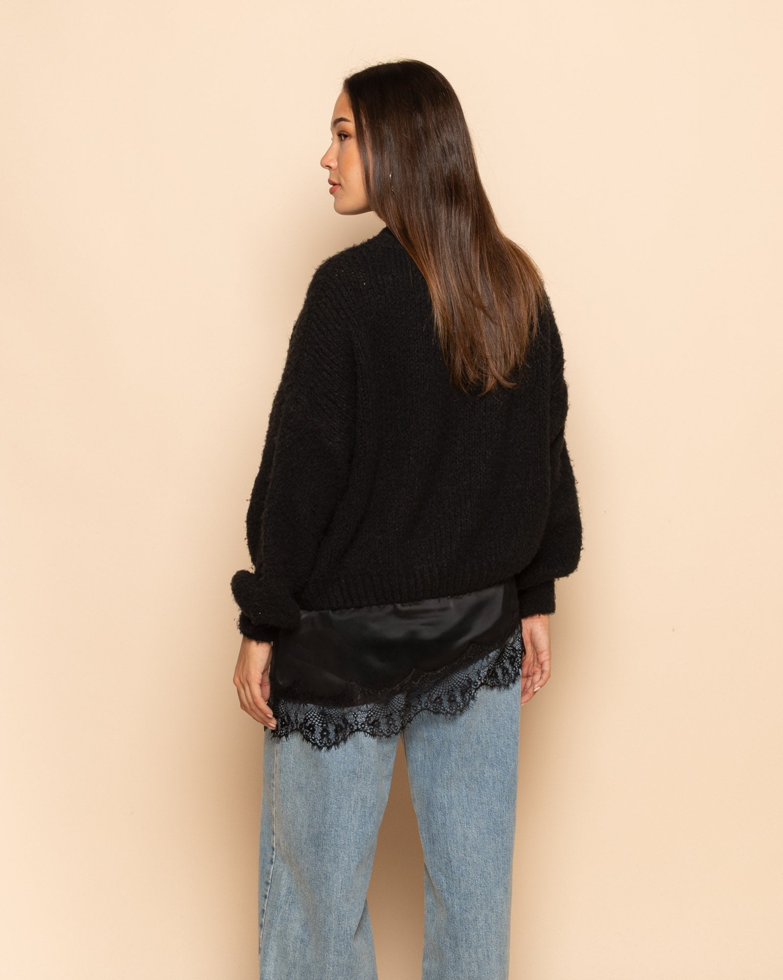 ASYMMETRIC SATIN LACE SKIRT ZWART