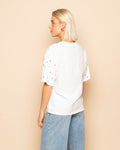 BOLD STUDS SLEEVE OVERSIZED TEE CRÈME