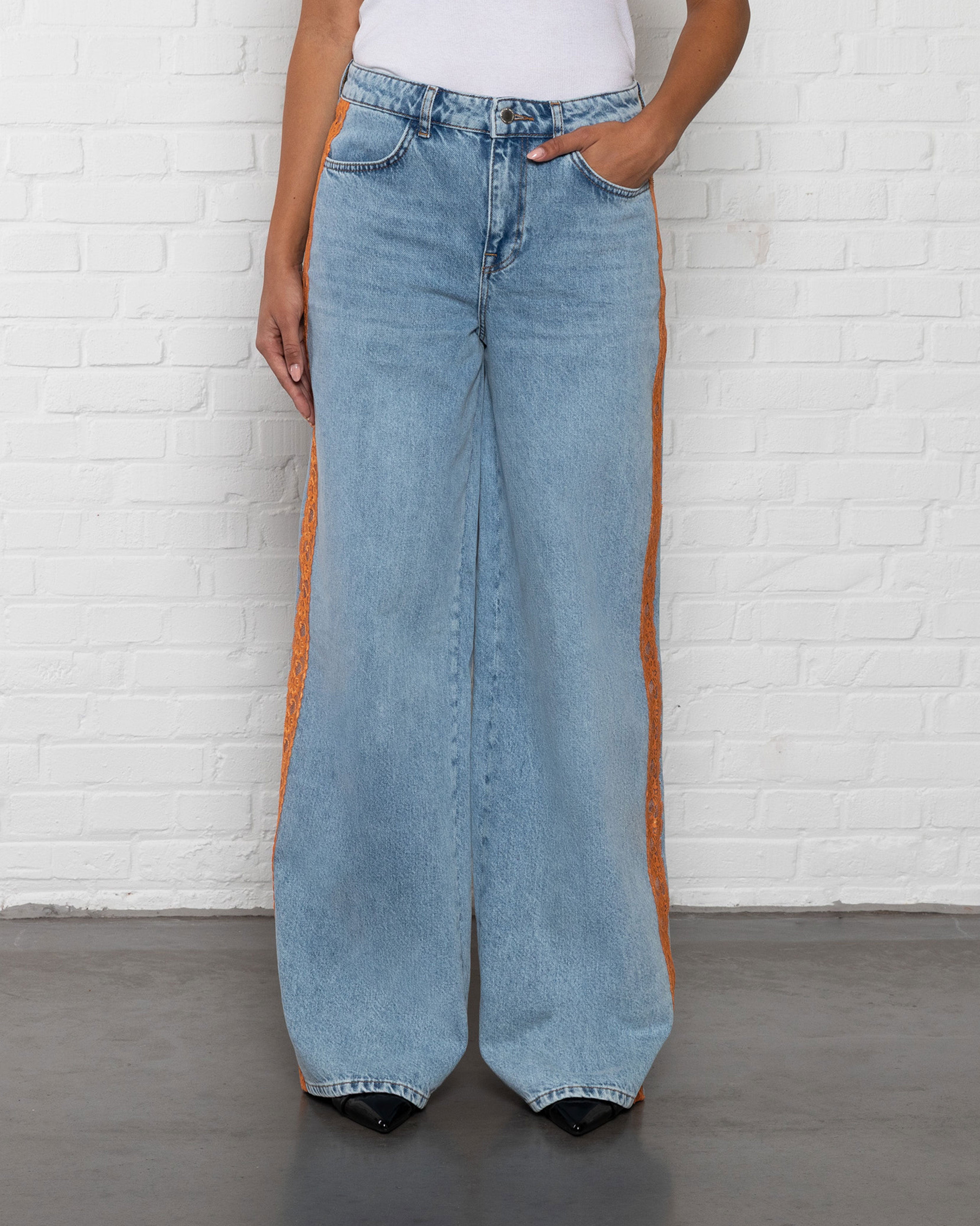 LACE TAPE WIDE LEG JEANS ORANJE