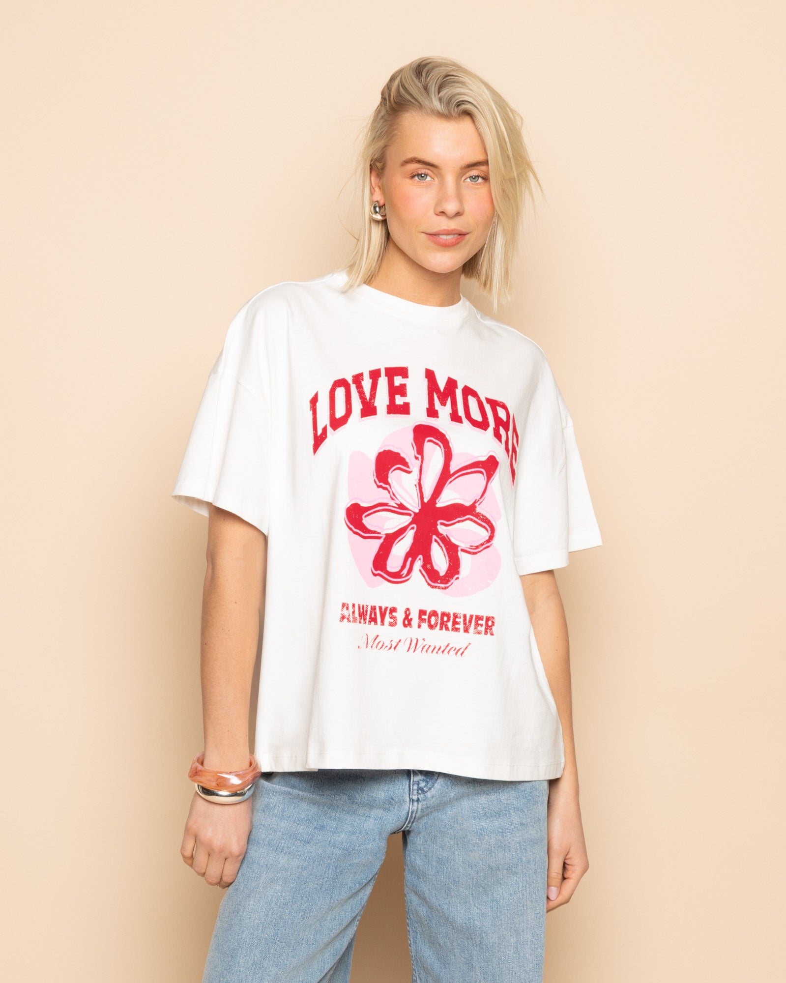 LOVE MORE OVERSIZED TEE CRÈME