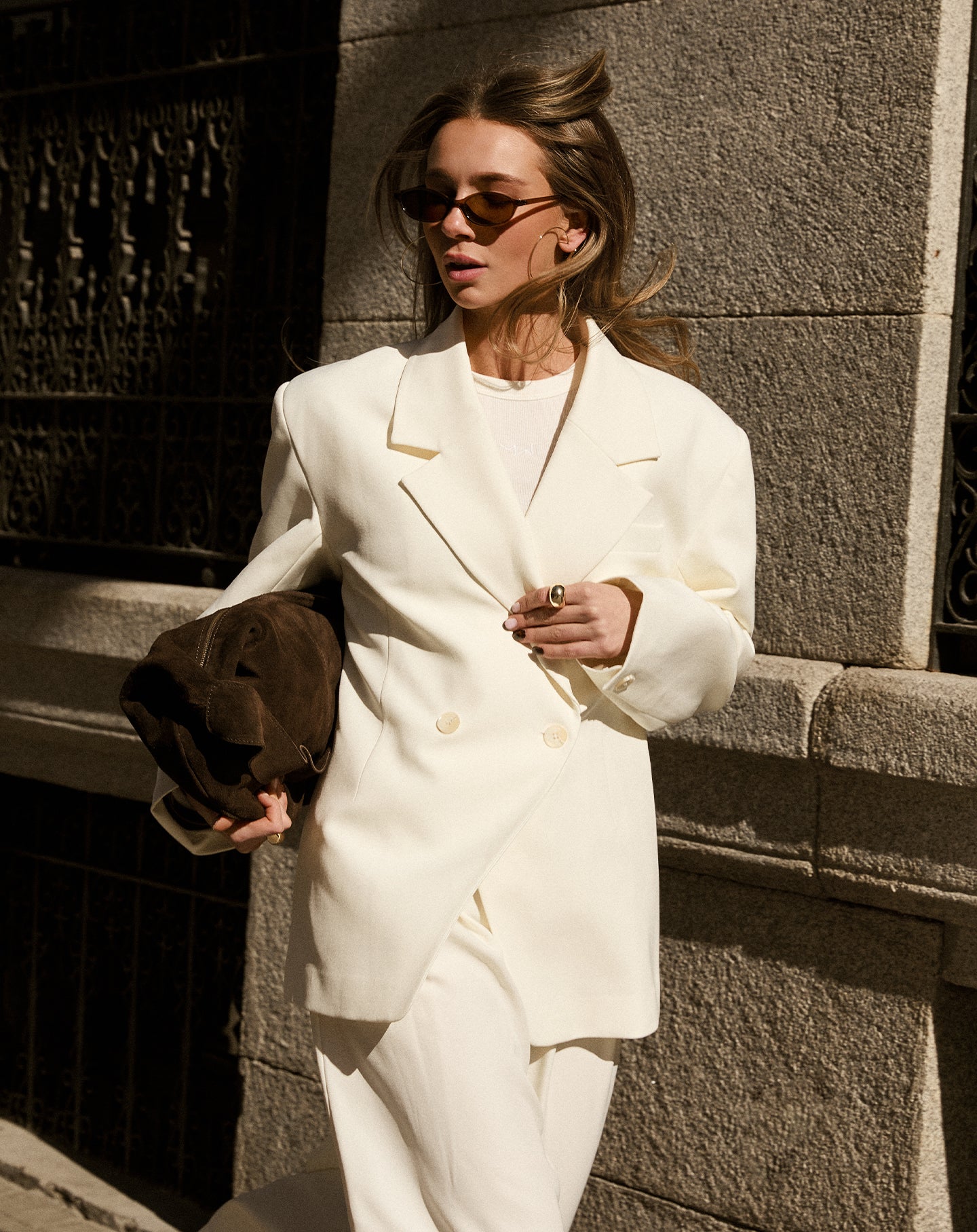 LORNA OVERSIZED CINCHED BLAZER CRÈME