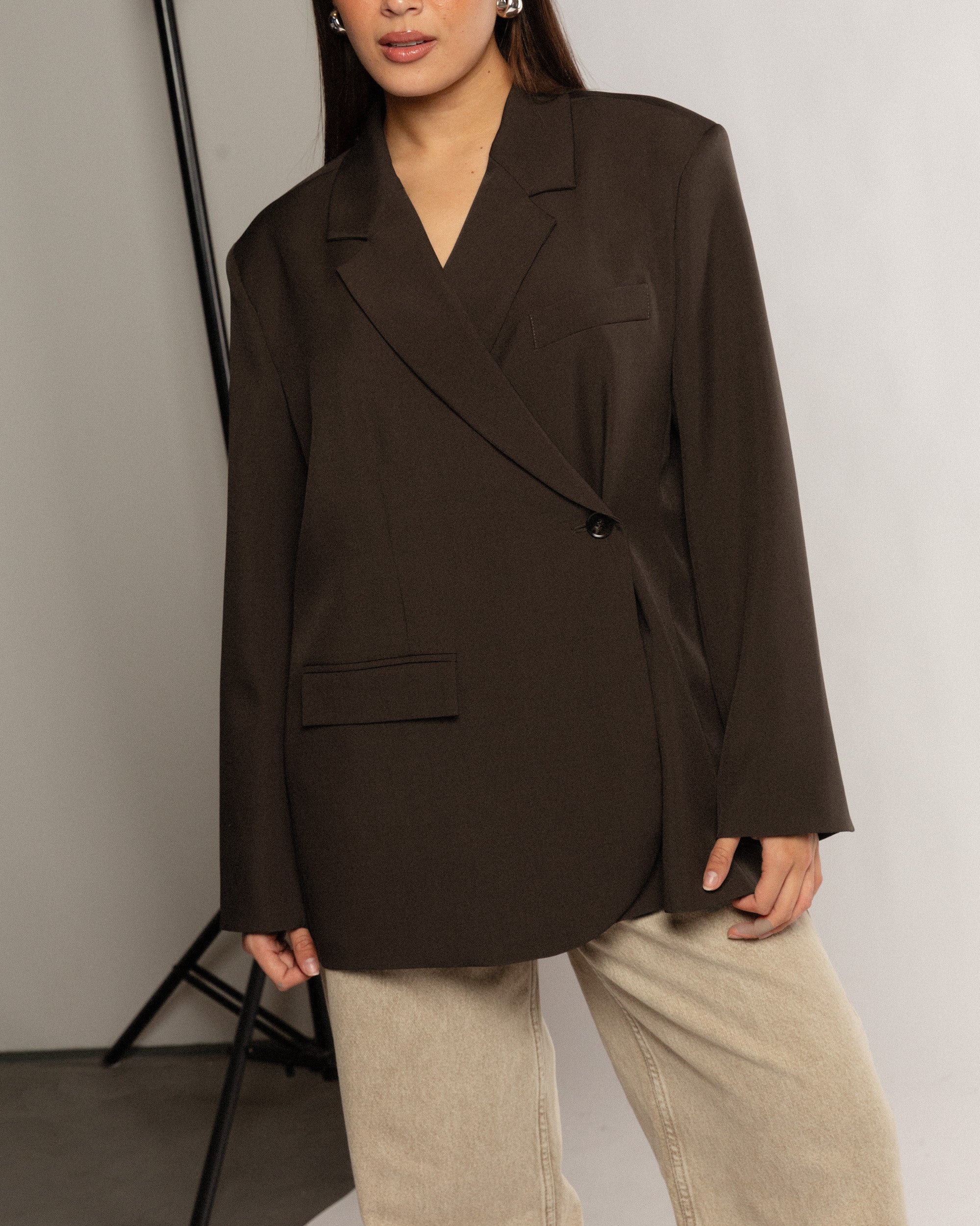 STEVIE OVERSIZED ASYMMETRIC BLAZER BRUIN