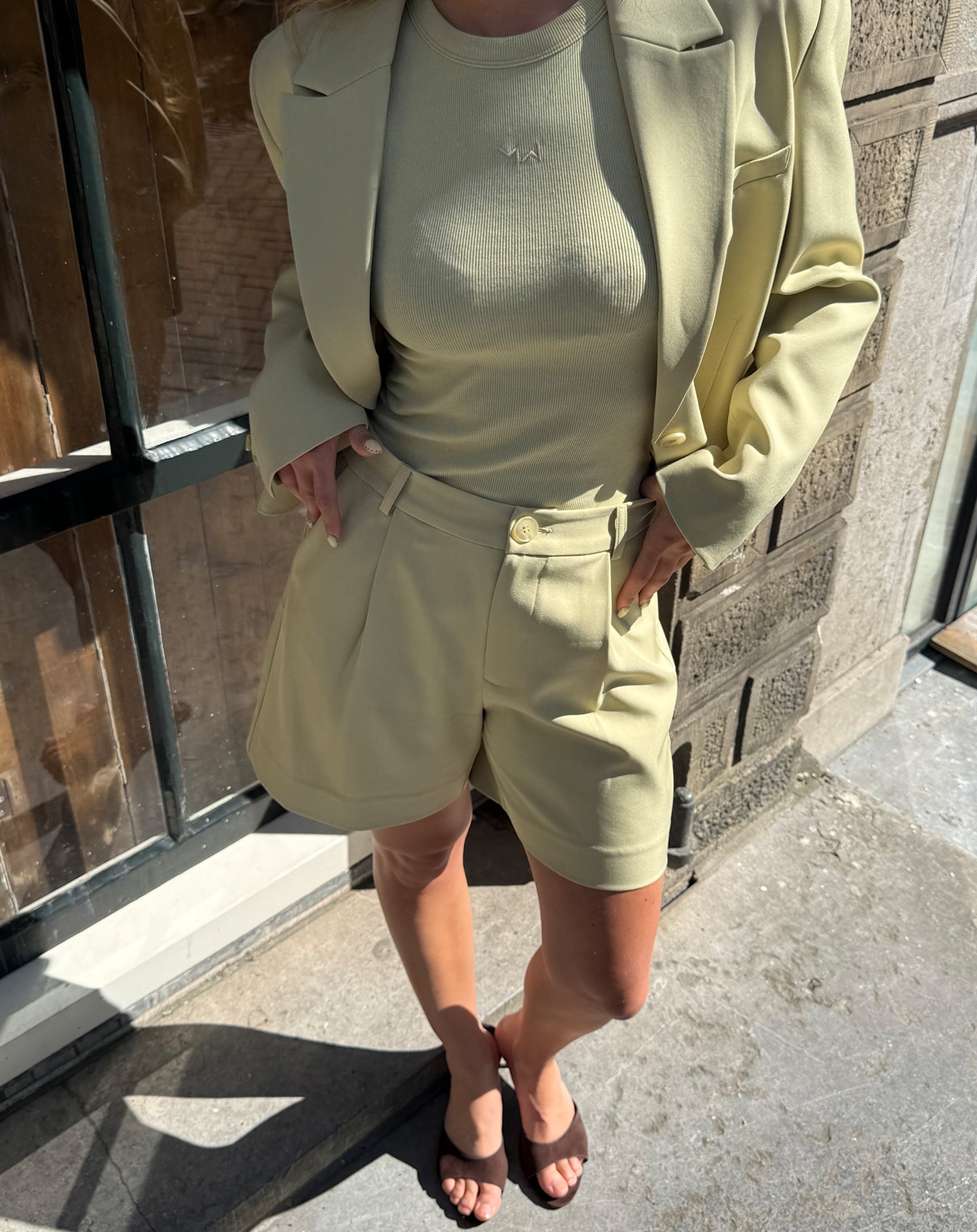 LORNA SHORTS PISTACHE