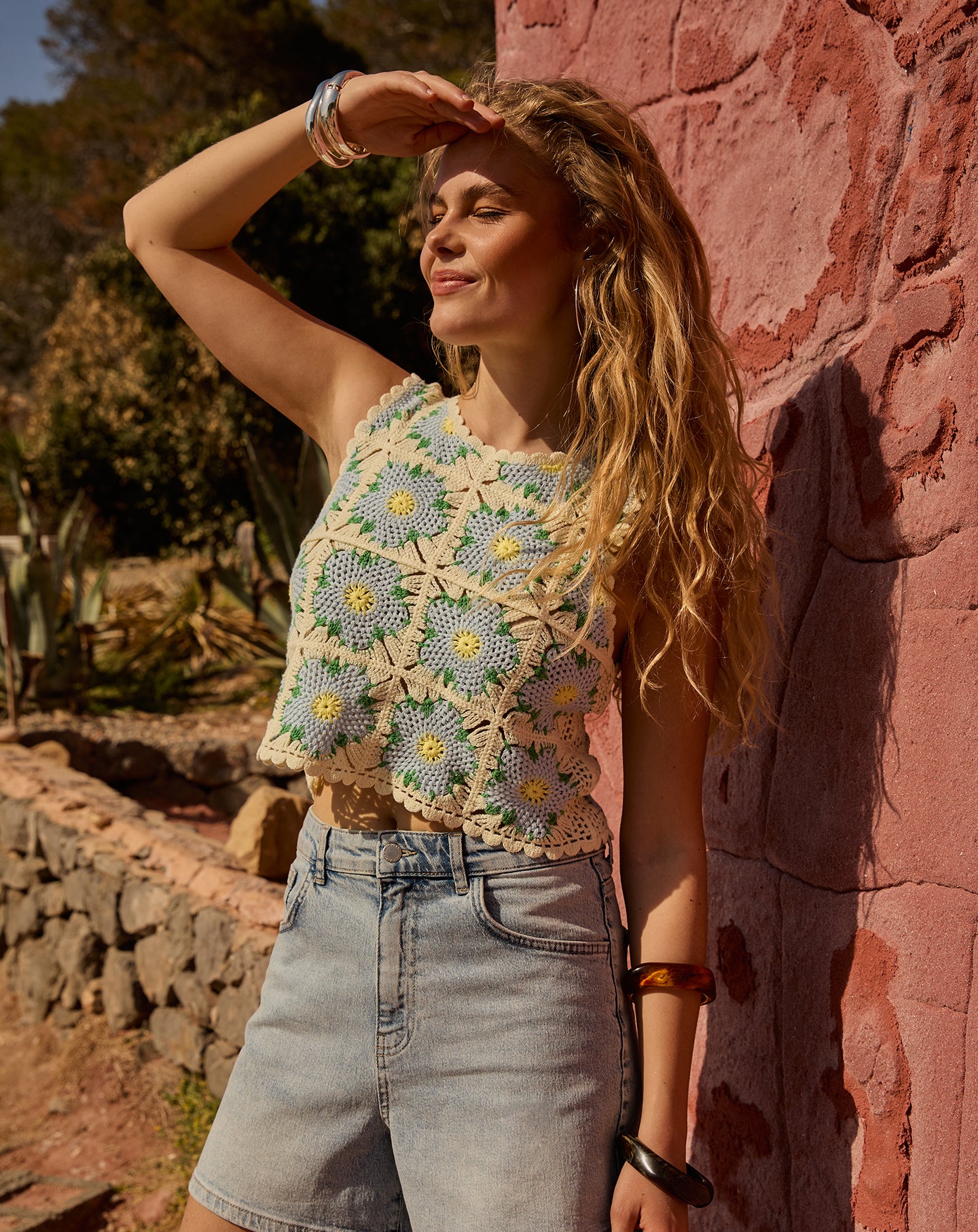 FLOWER CROCHET TOP BLAUW