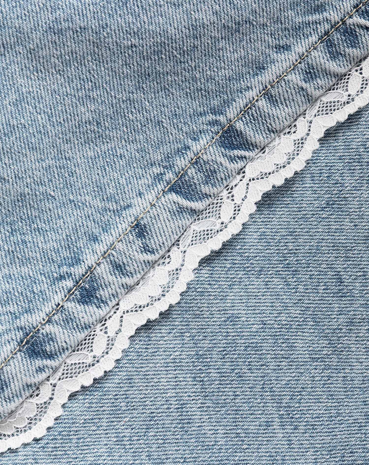LACE DENIM JORT BLUE