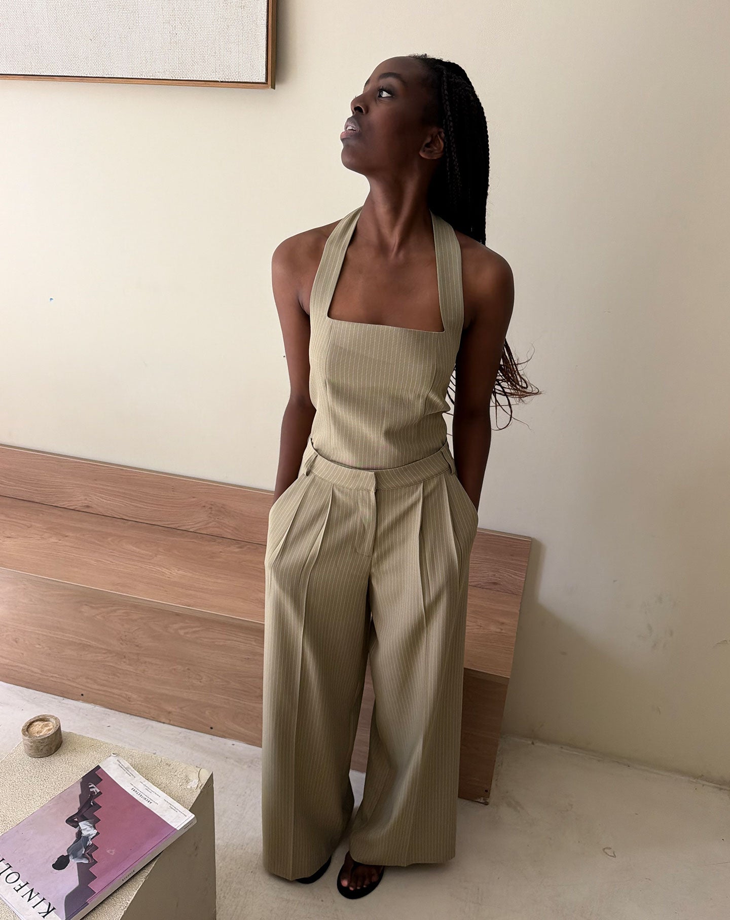 SELLAH PANTALON PETITE PIN STRIPE OLIJFGROEN