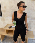 SLEEVELESS VNECK TOP BLACK