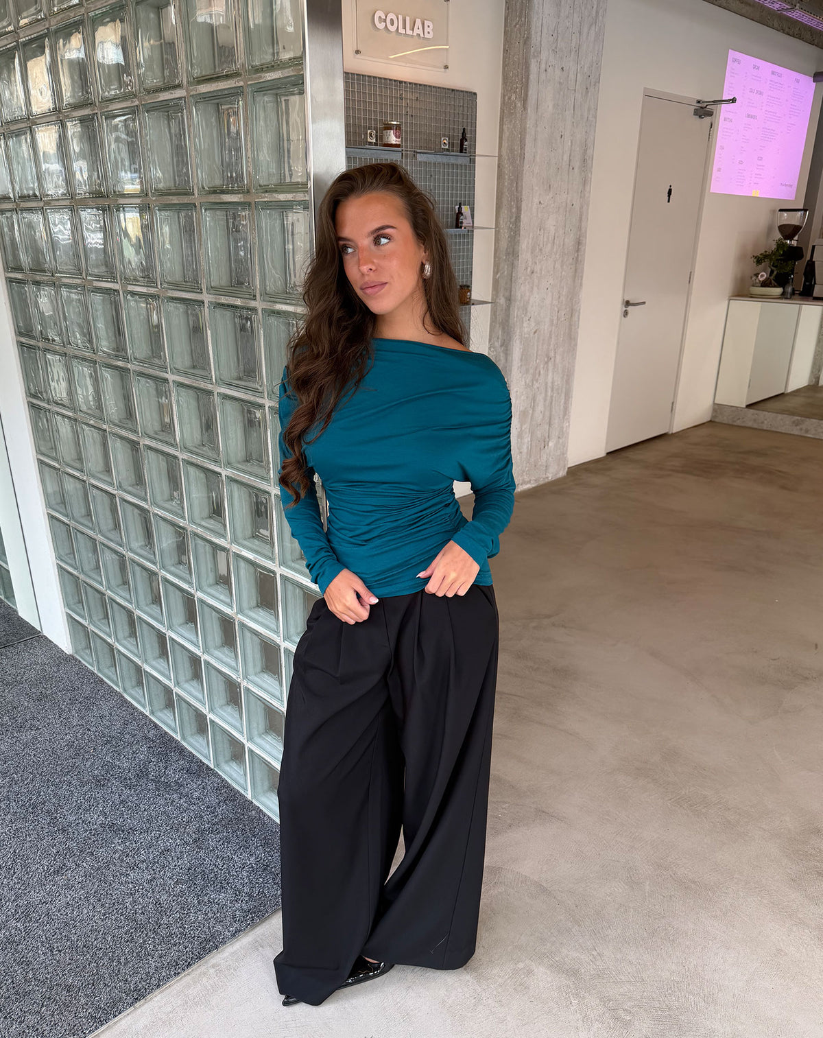 OFF SHOULDER DRAPE TOP TEAL