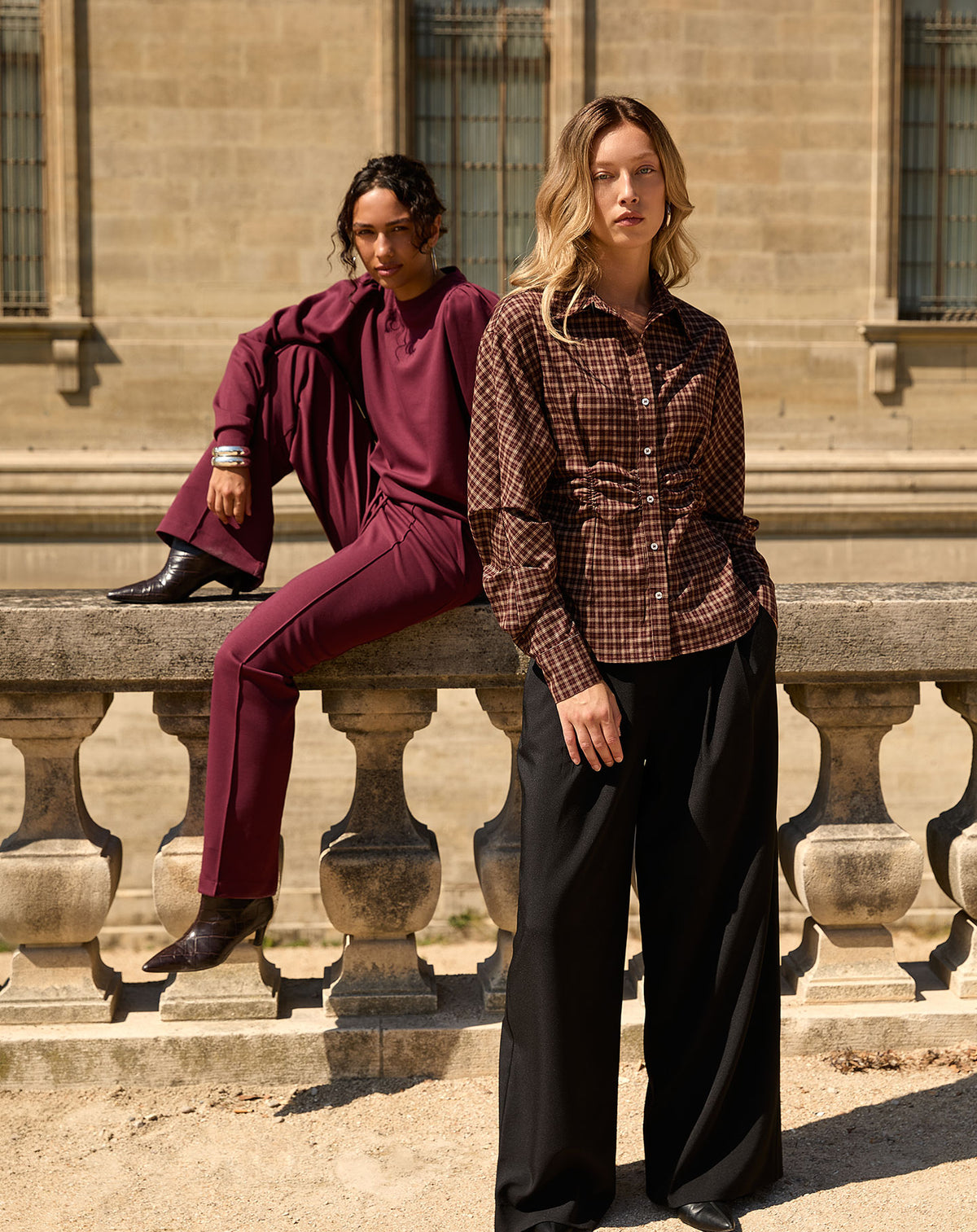 RAYA GATHERED WAIST CHECK BLOUSE BURGUNDY